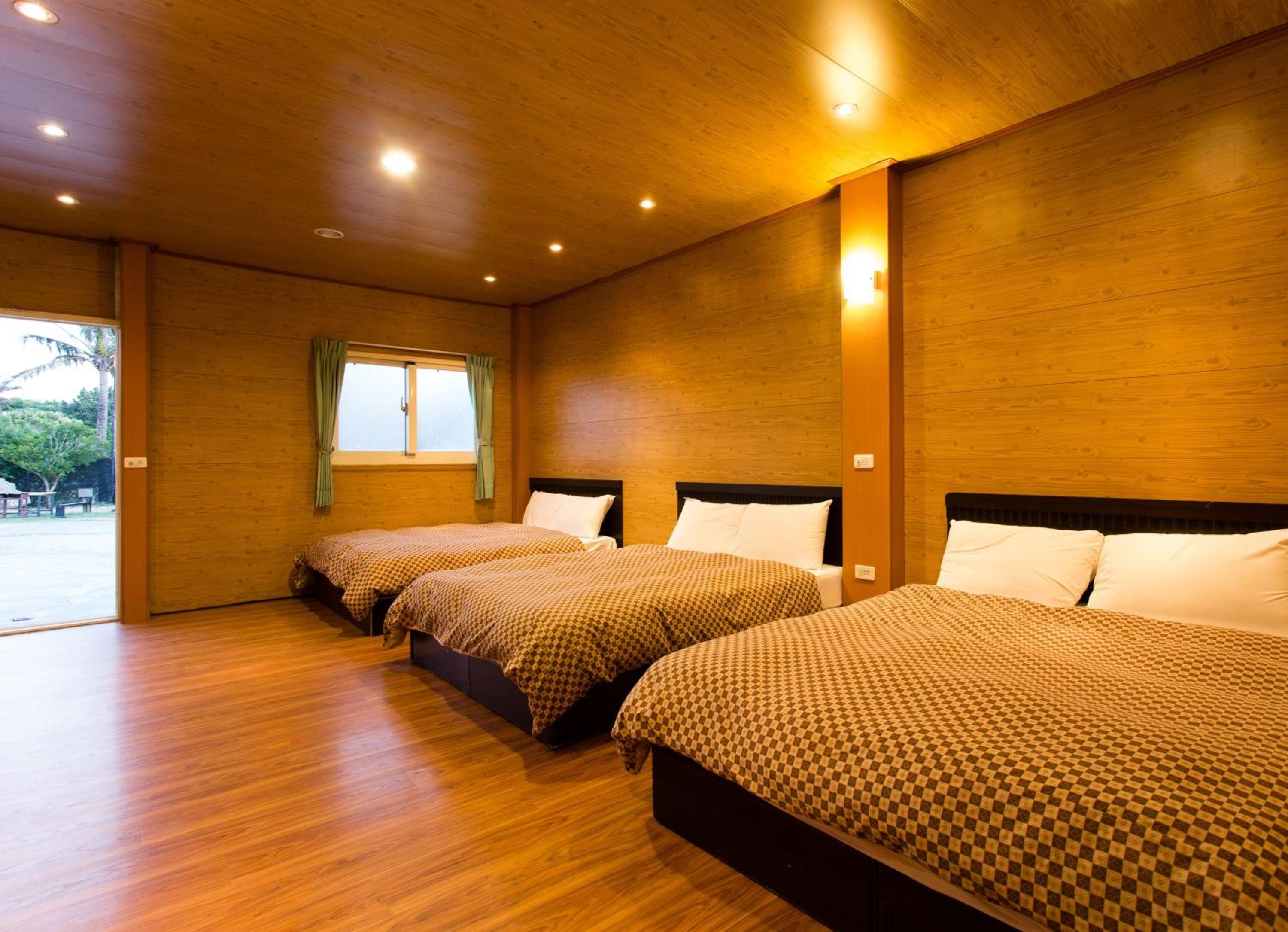 Holiday Home (6 Adults) photo 1