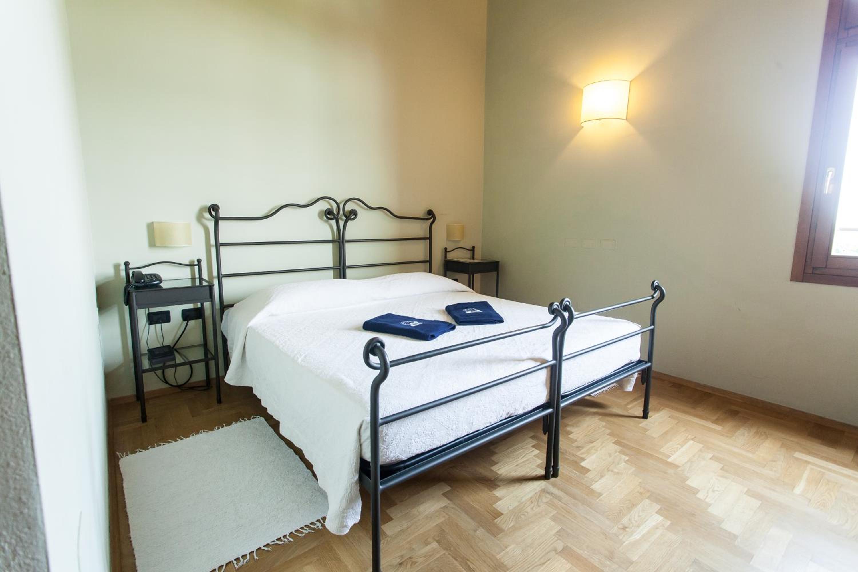Double or Twin Room - Photo 1
