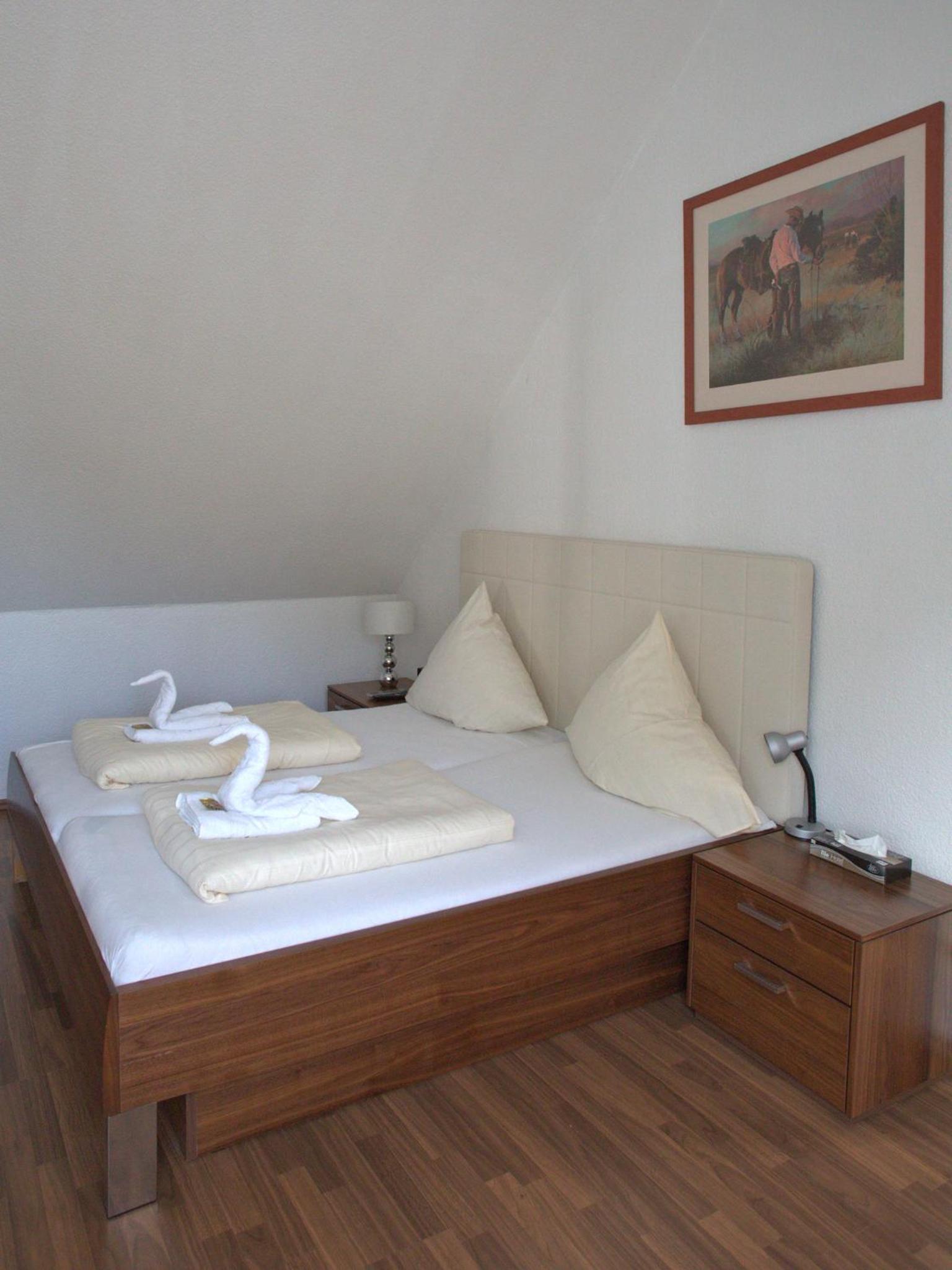Family Room - Photo 12