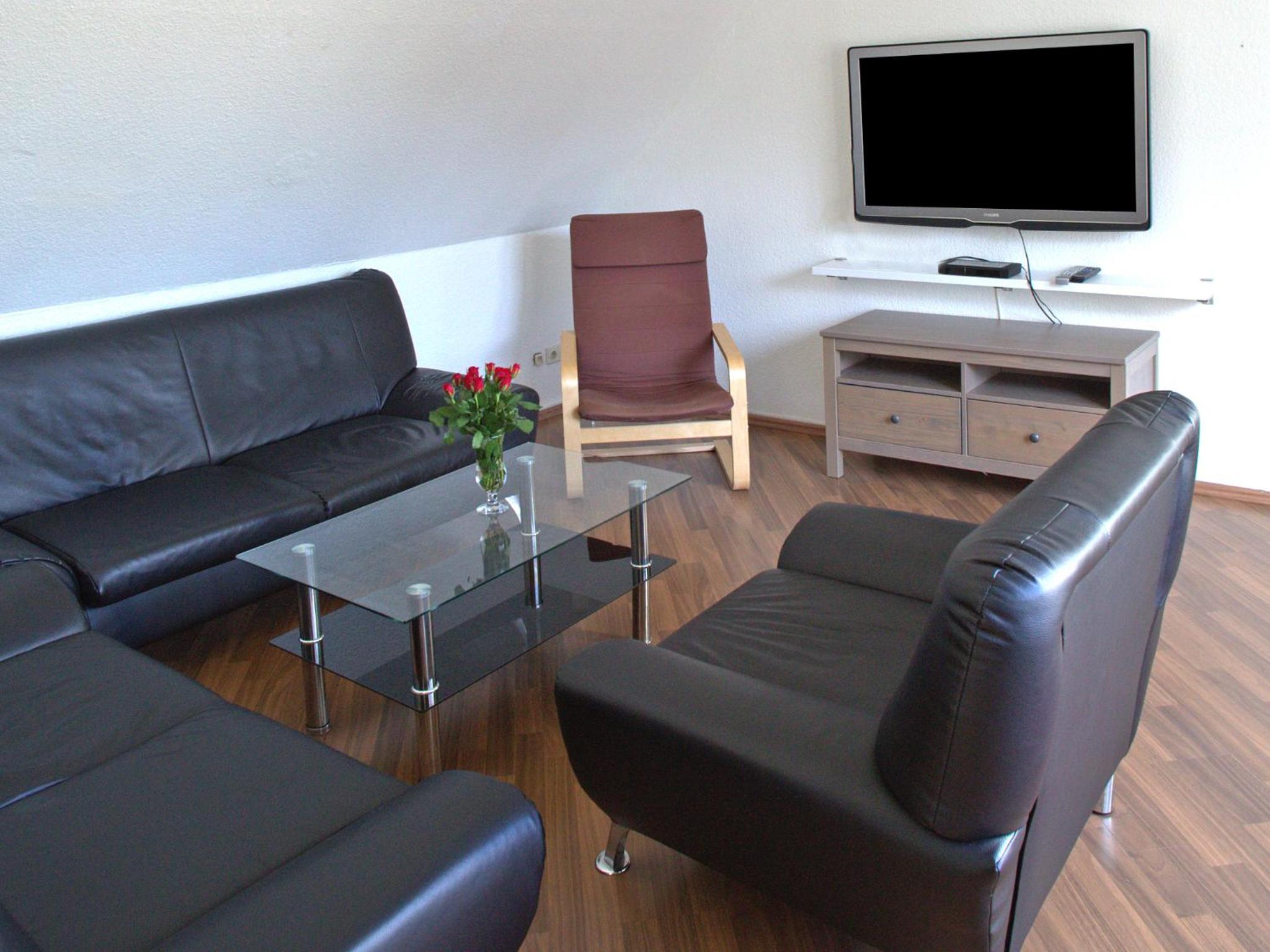 Family Room - Photo 17