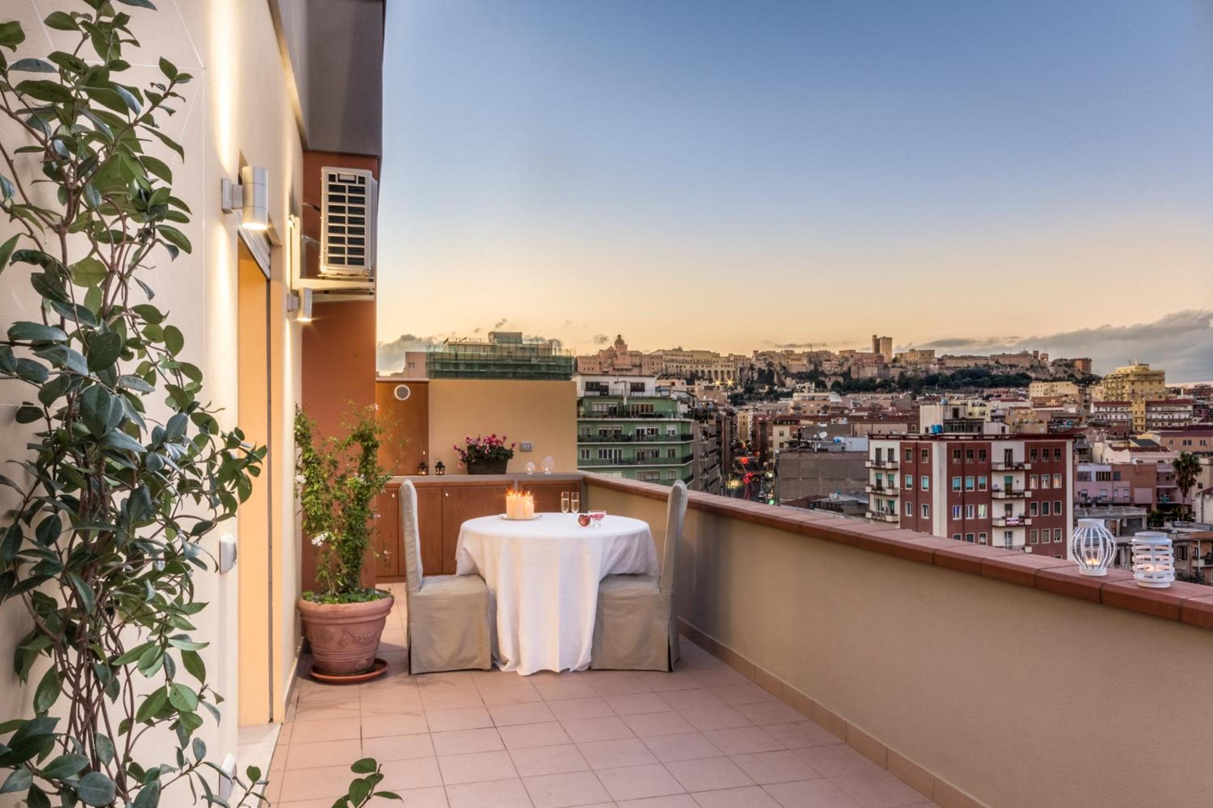Penthouse Apartment - Photo 43