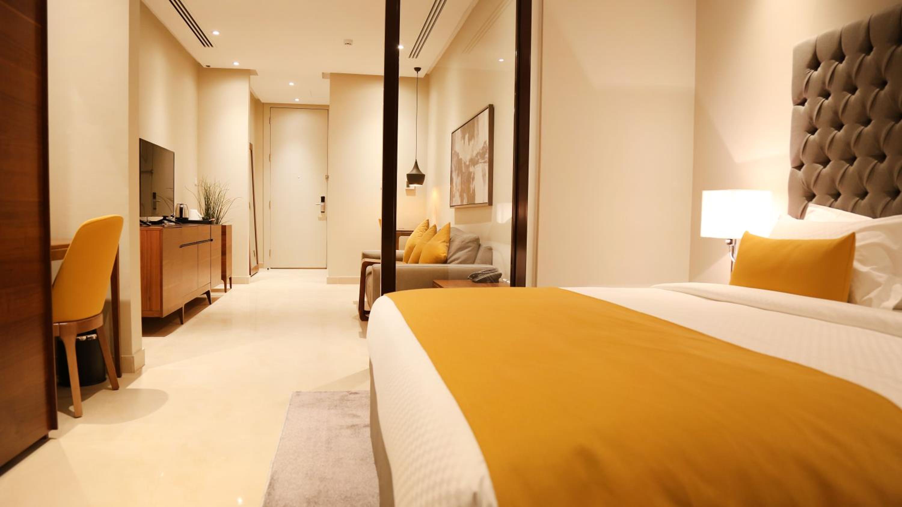 Deluxe Suite photo 3