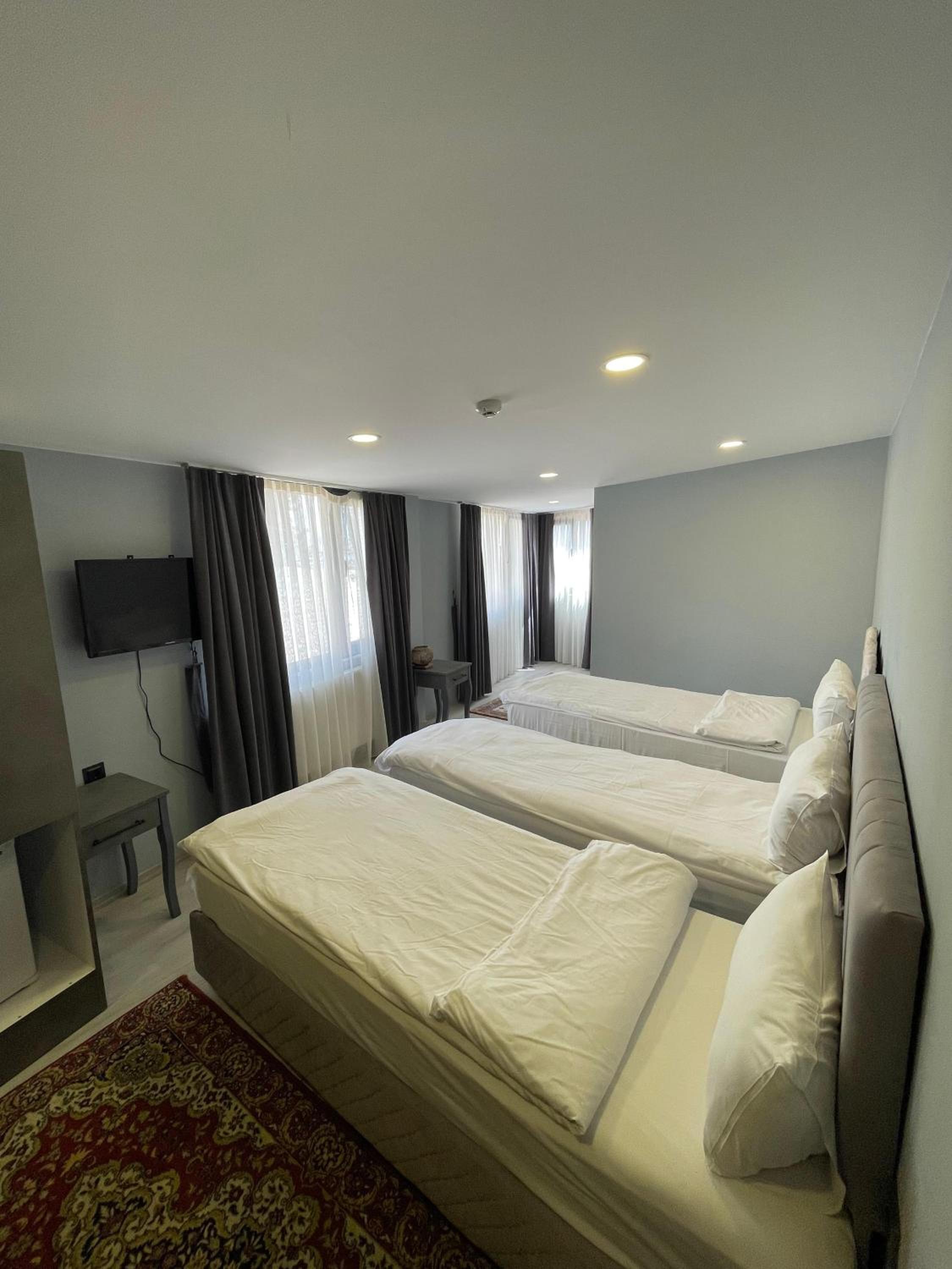 Standard Triple Room photo 1