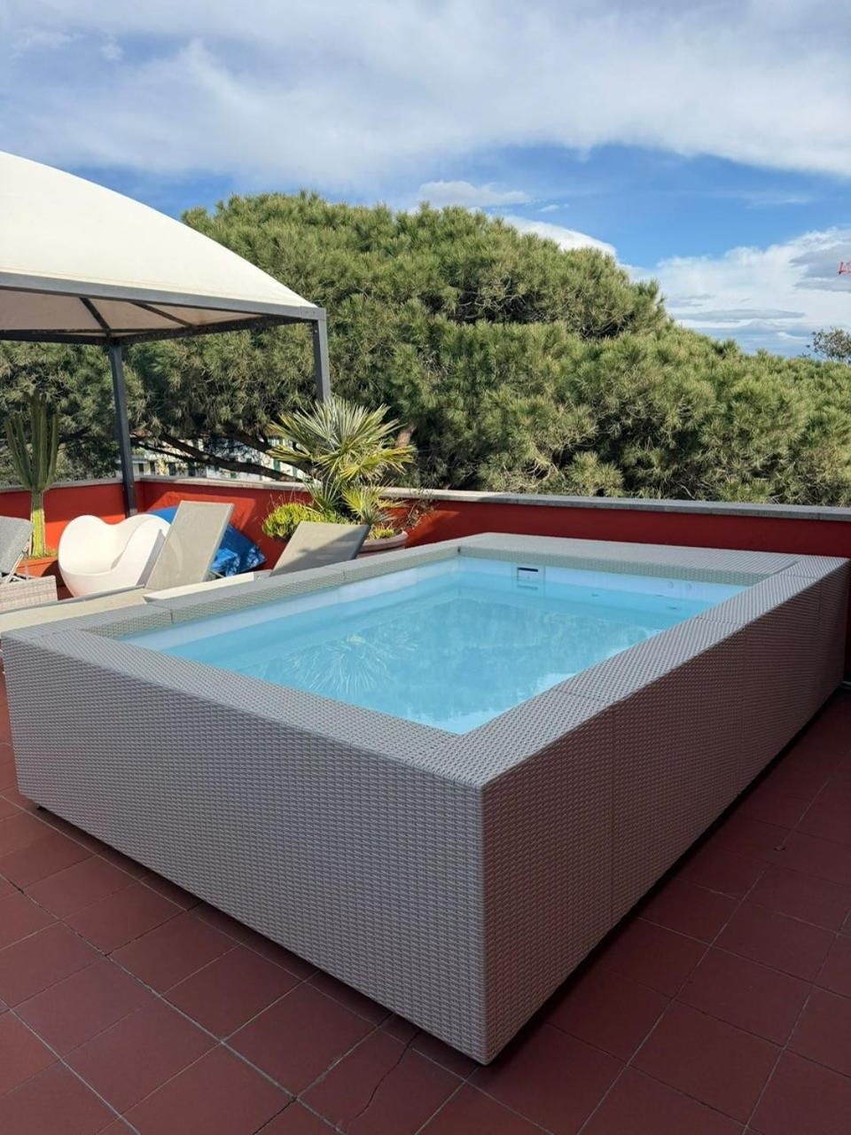 Junior Suite with Pool View
