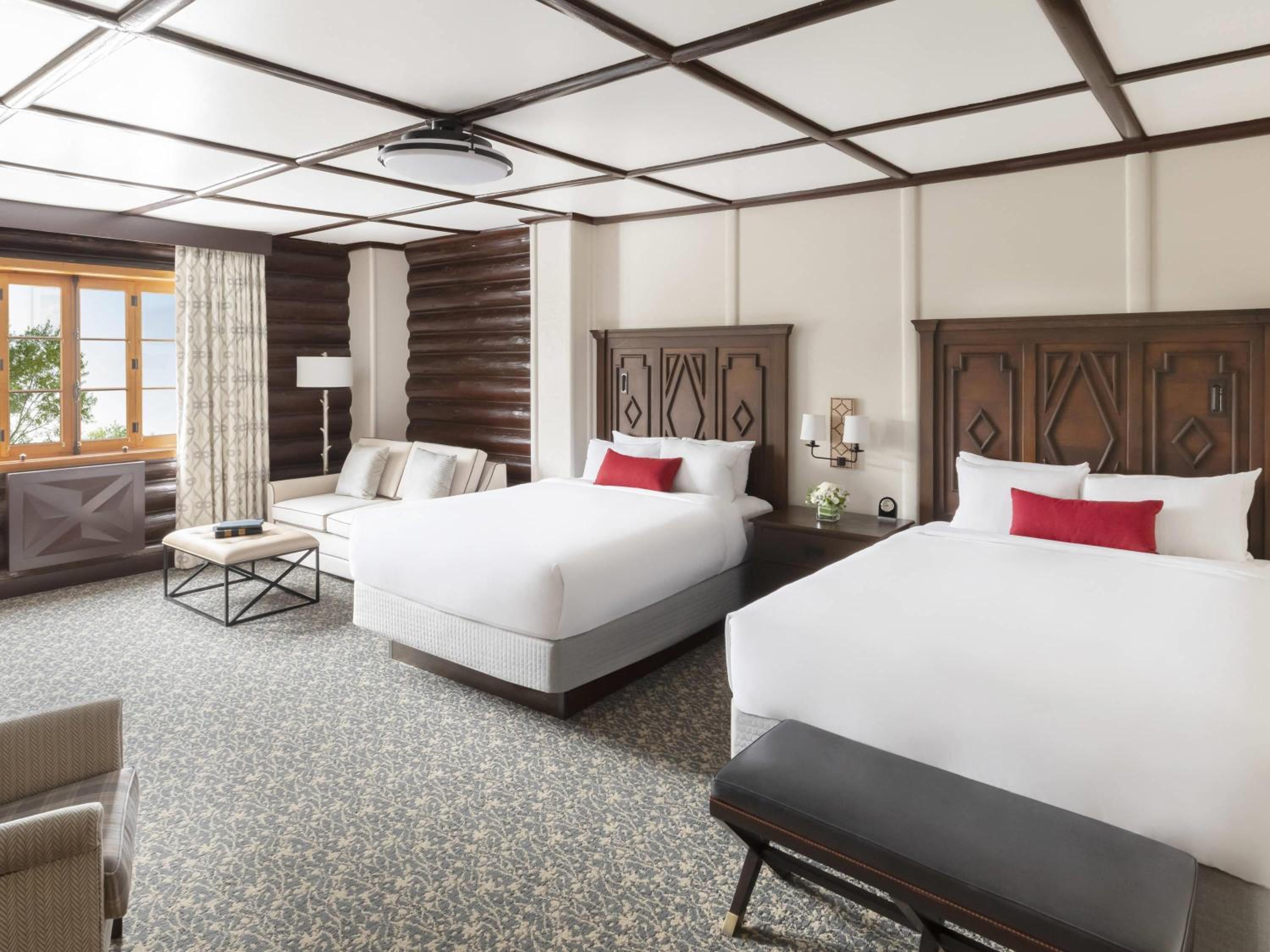 Deluxe Queen Room with Two Queen Beds - Photo 2