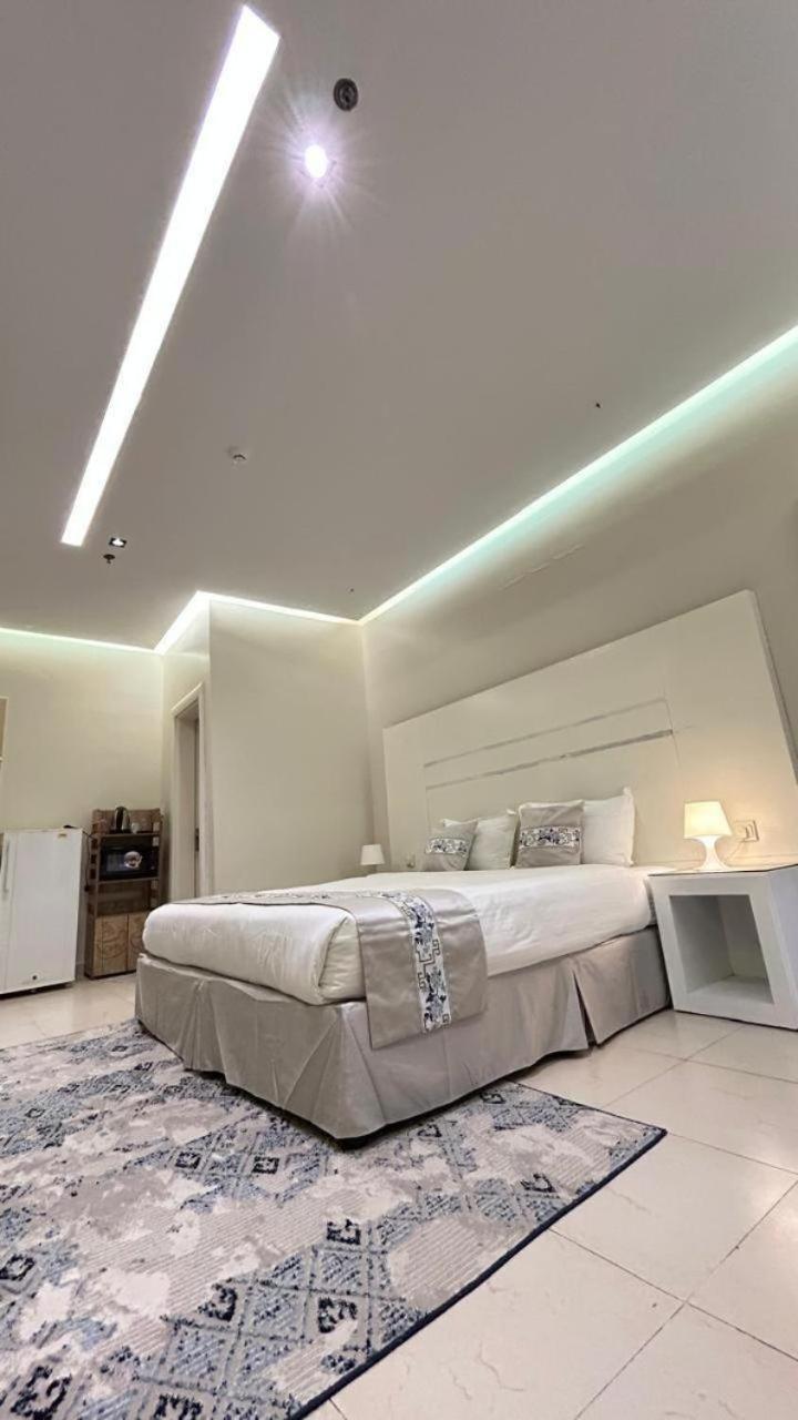 Budget Double Room photo 2