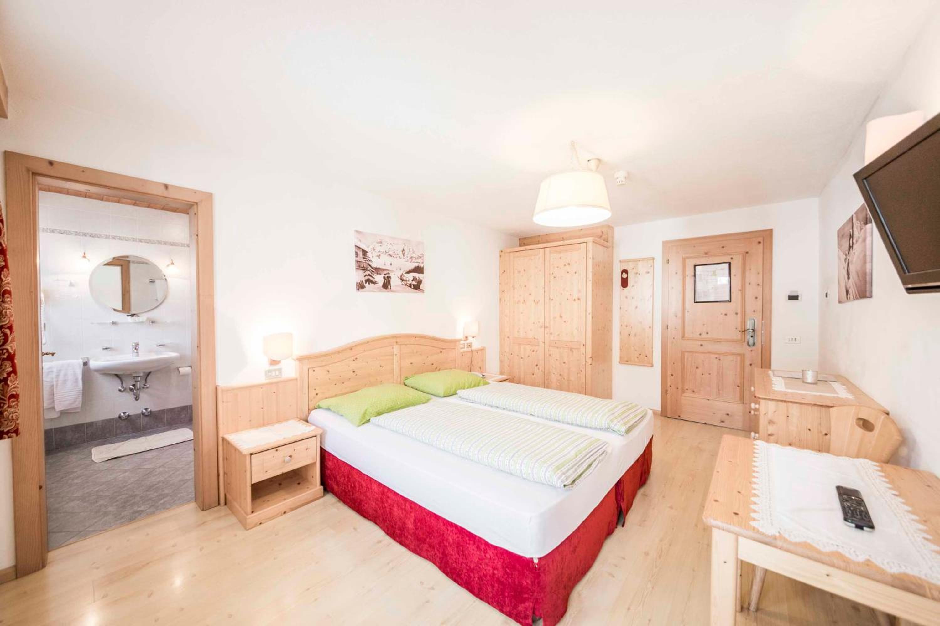 Double Room with Mountain View photo 3