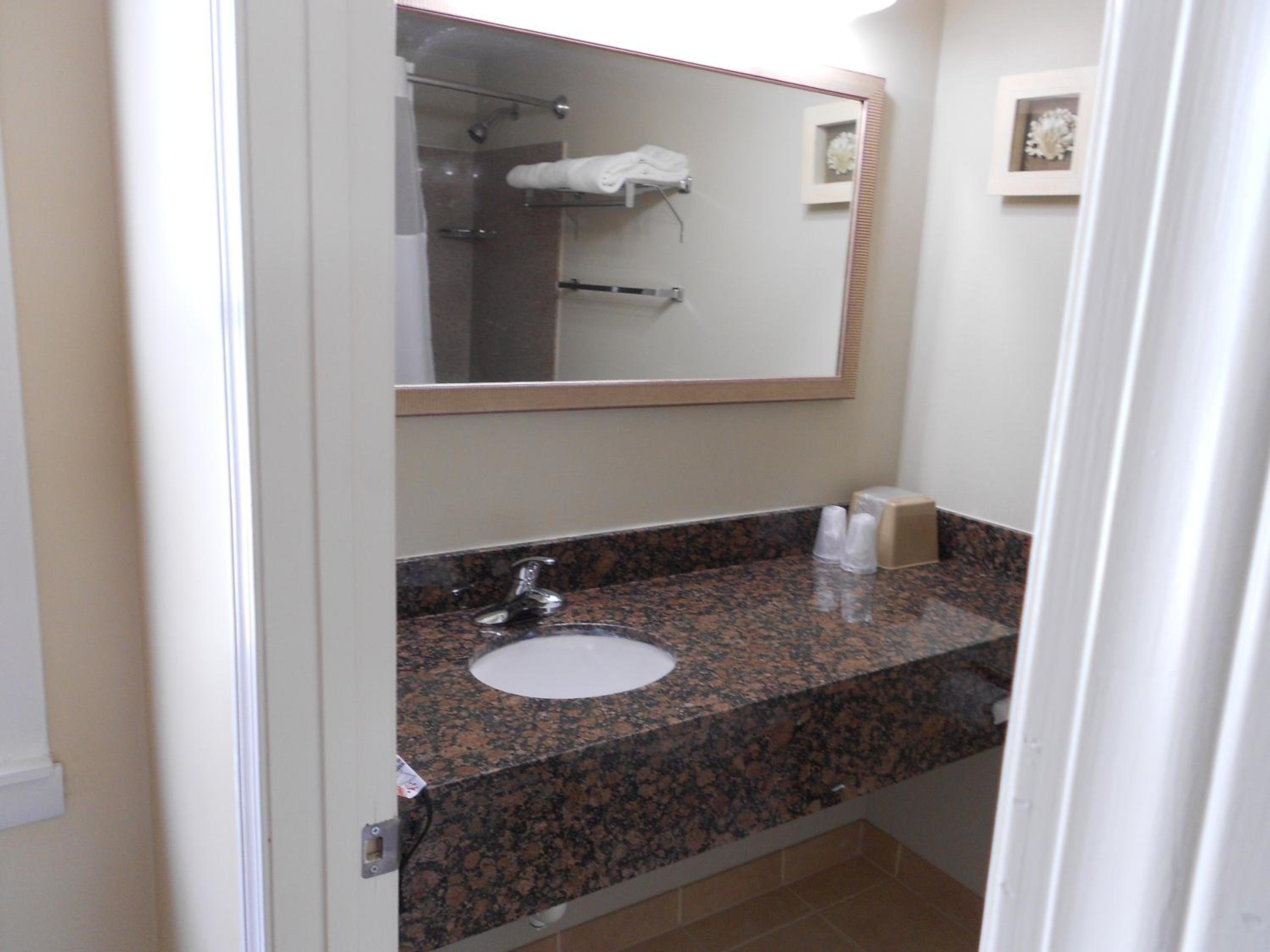 Double Room with Kitchenette - Photo 6