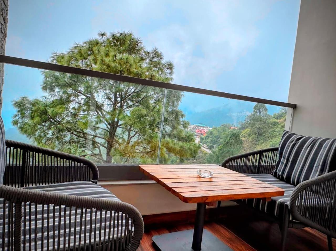 Queen Room with Balcony