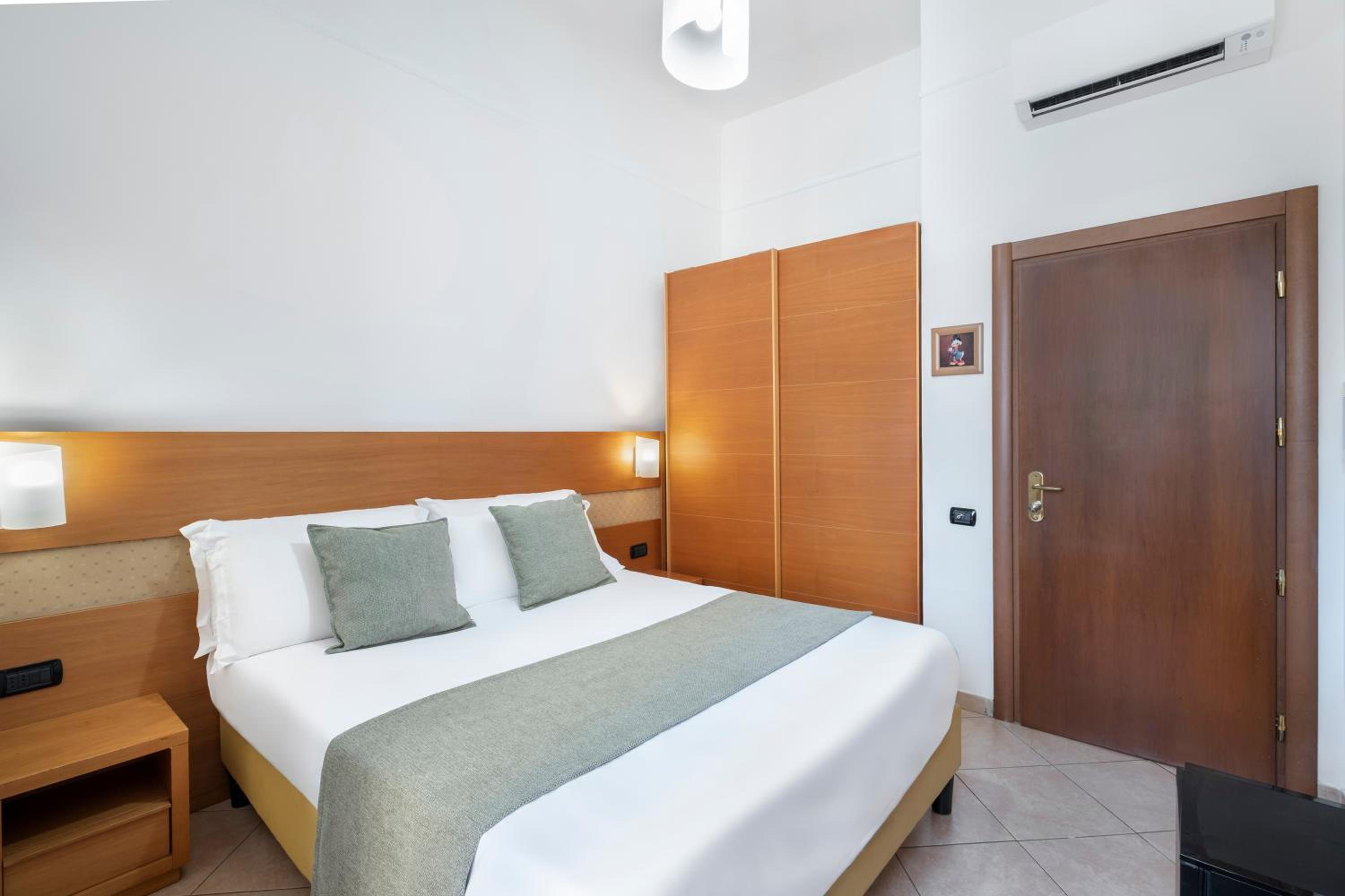 Single Room photo 1
