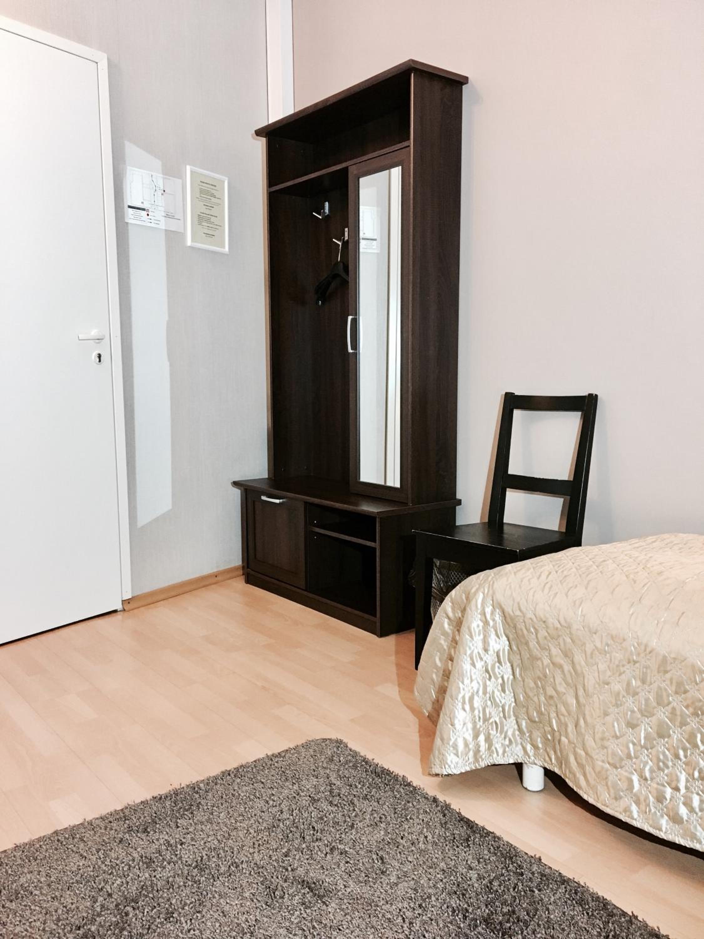 Twin Room with Shared Bathroom photo 2