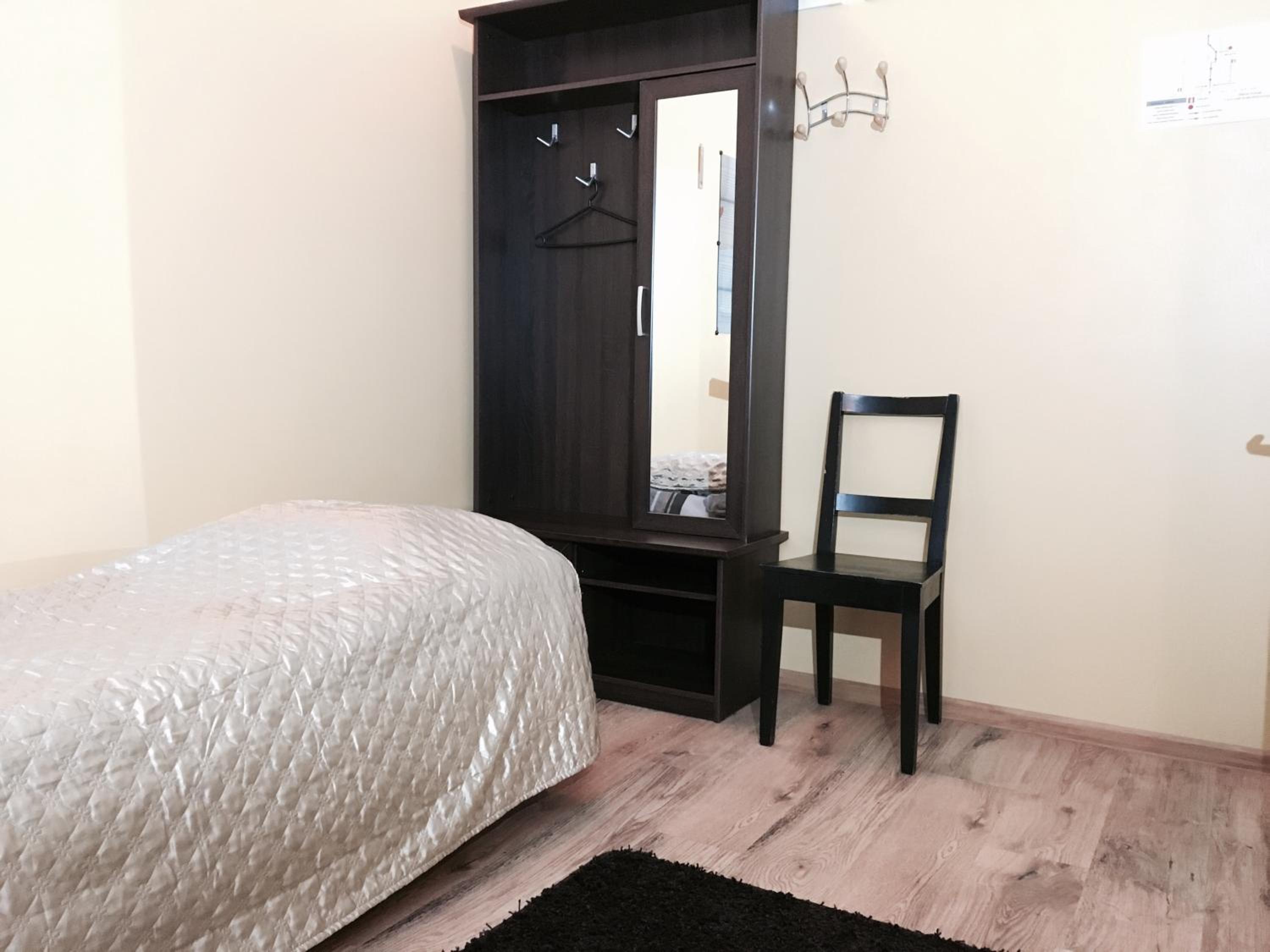 Twin Room with Shared Bathroom photo 1