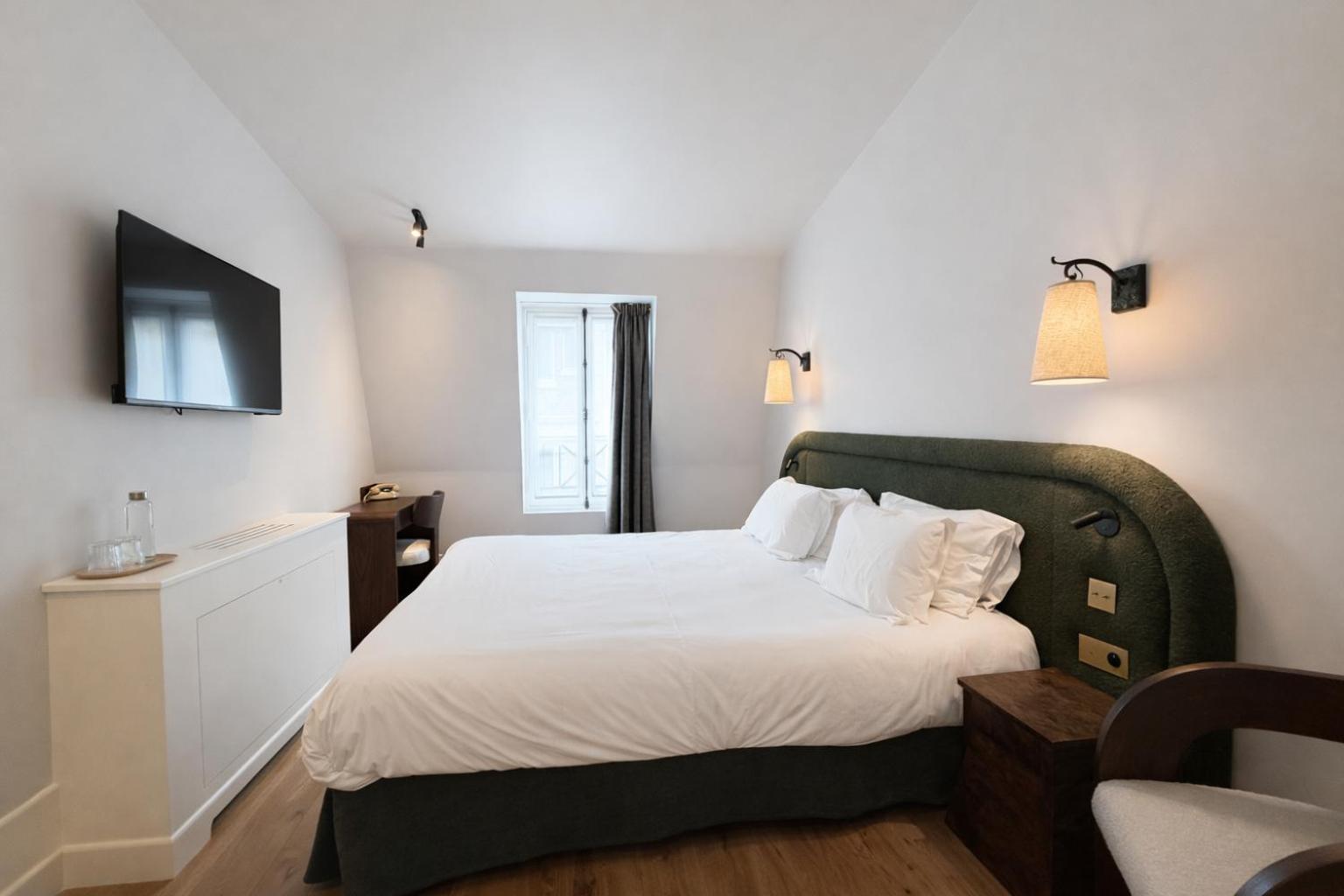 Deluxe Double Room - Photo 2