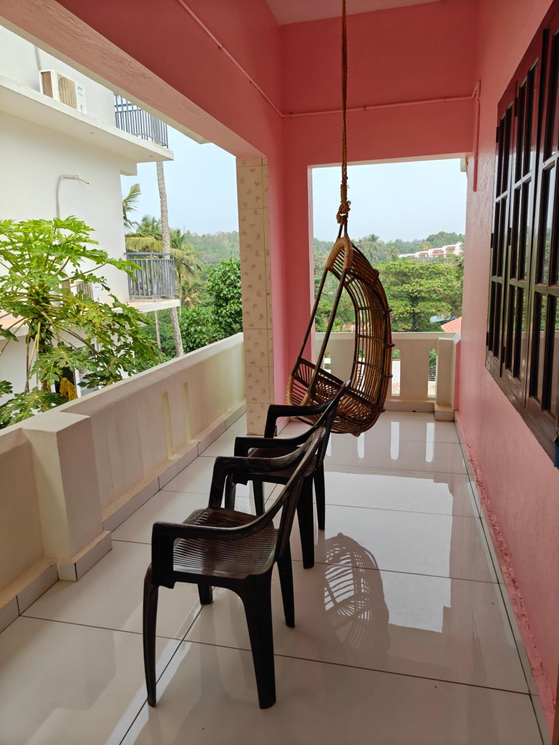 Deluxe Double Room with Balcony photo 2