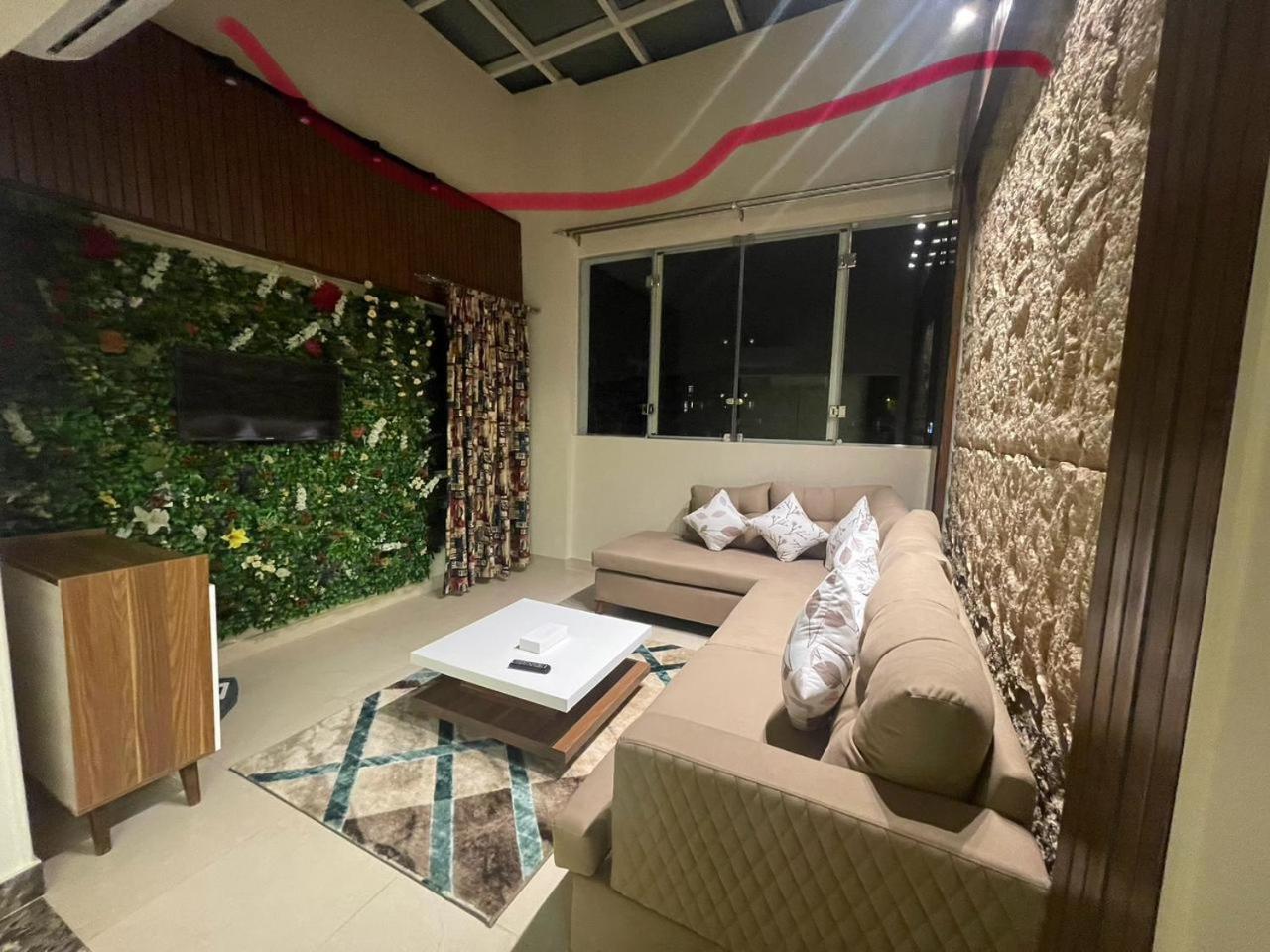 Three-Bedroom Chalet photo 3