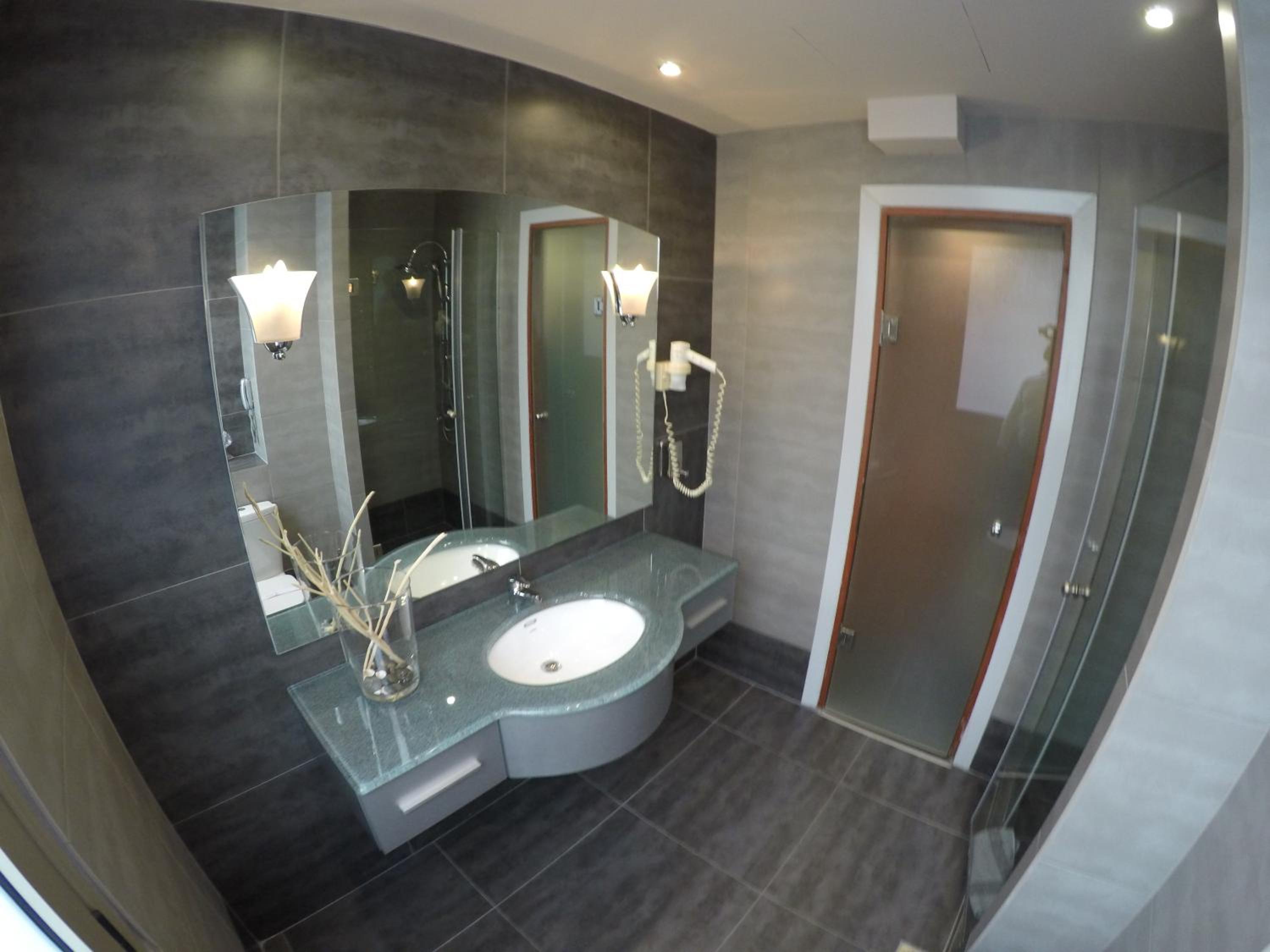 Junior Suite - Photo 16