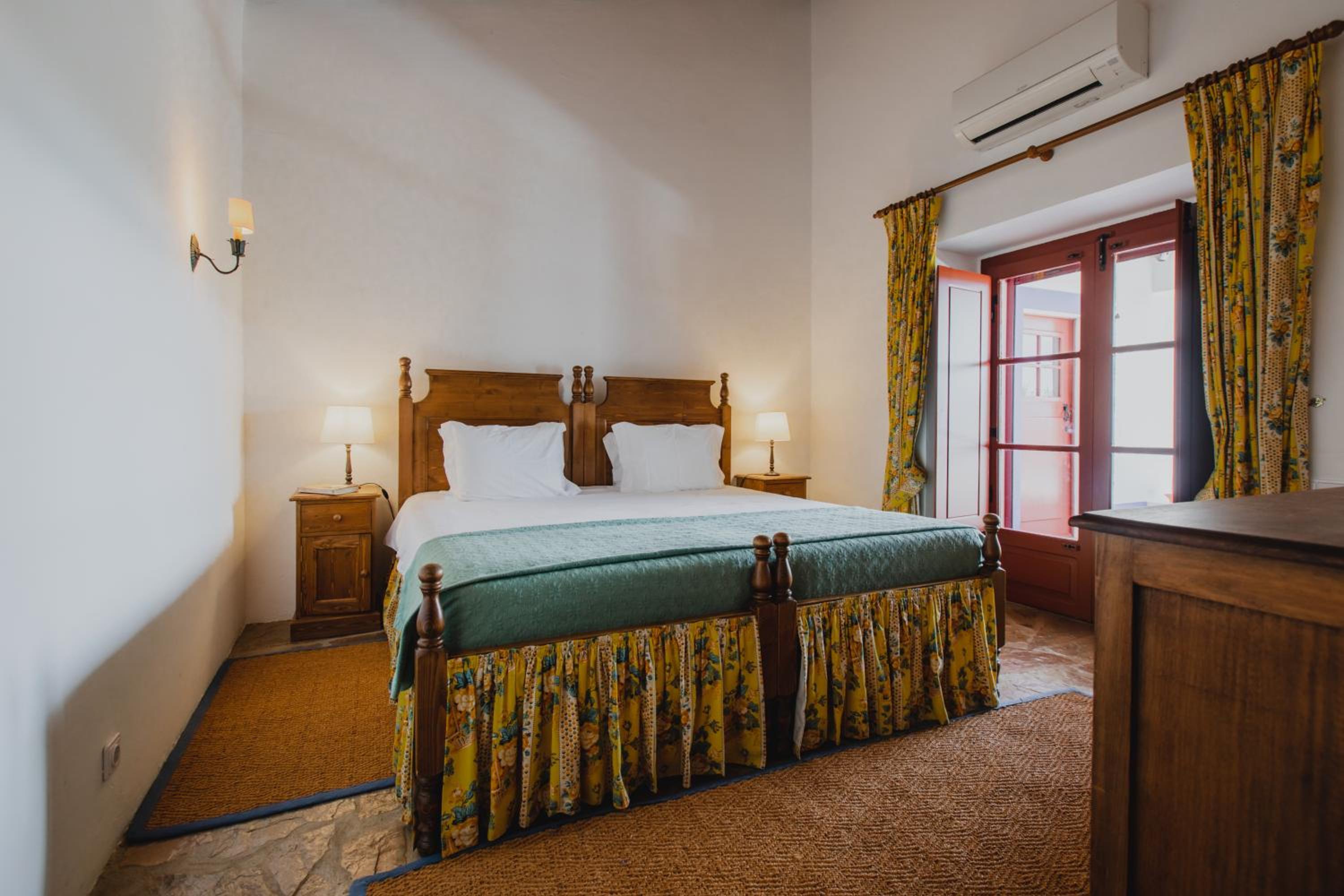 Double Room with Balcony photo 2