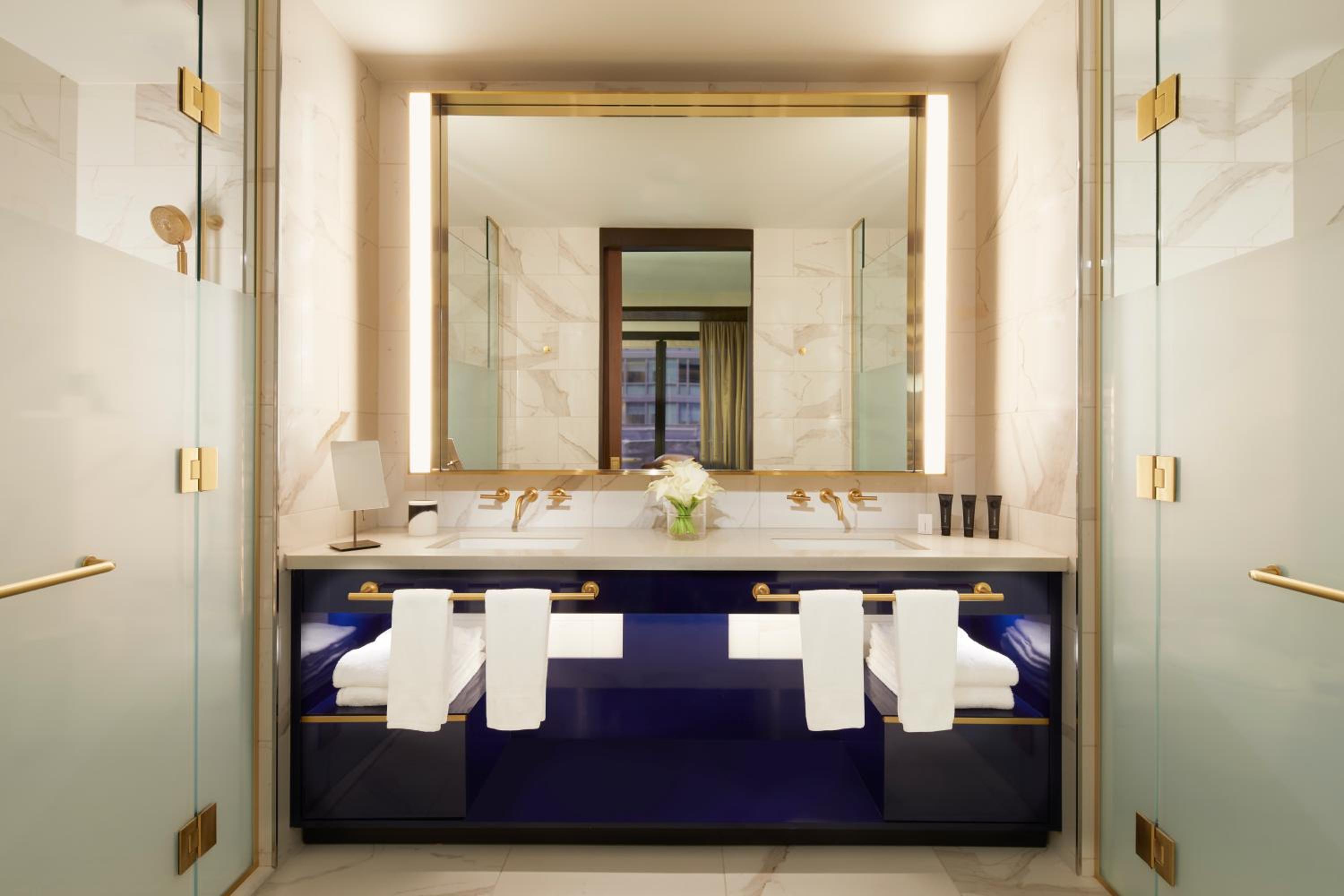 Suite, Balcony (Platinum)