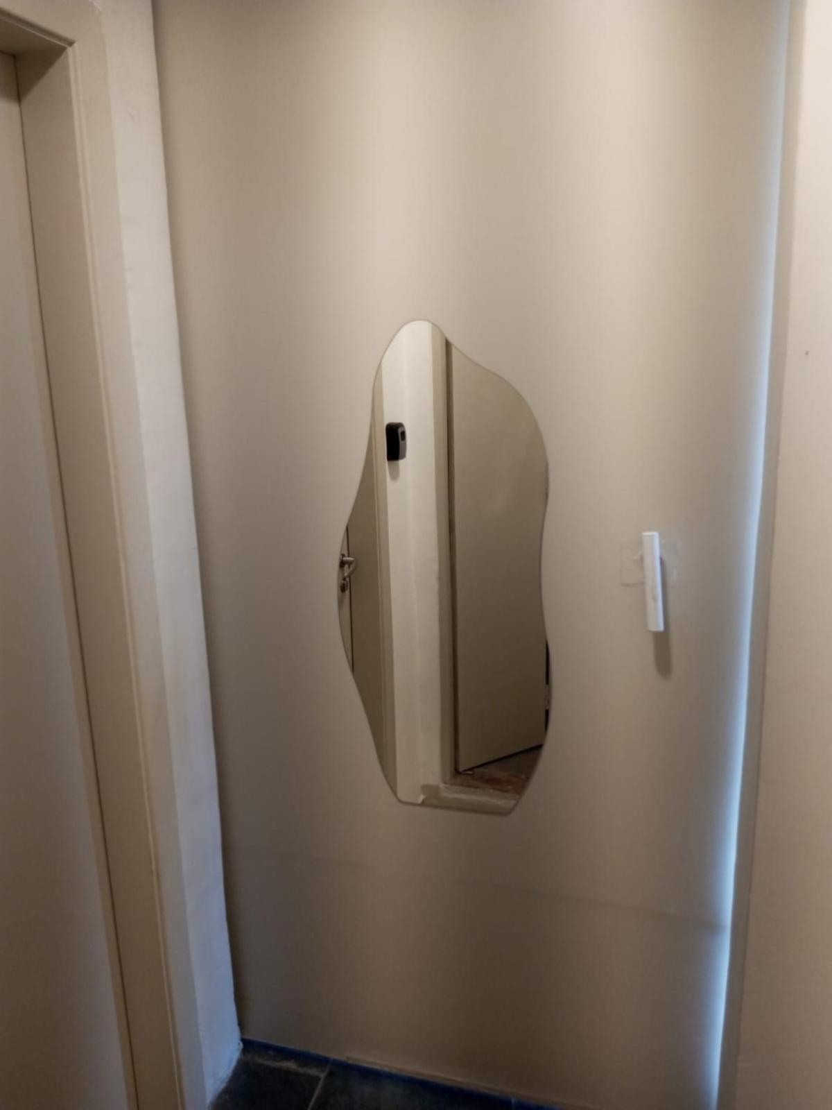 Apartment With Shared Bathroom photo 3
