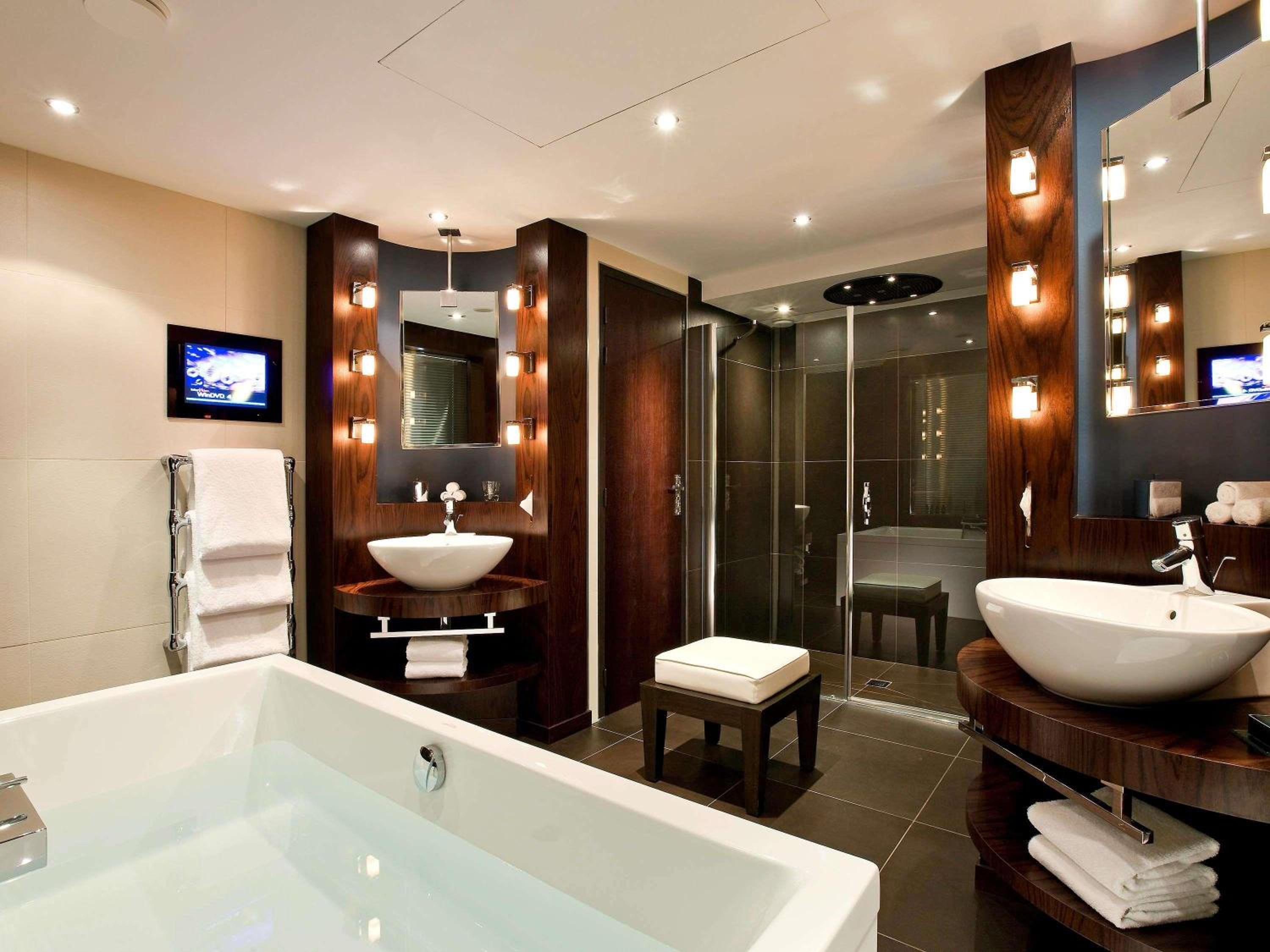 Prestige King Suite with Lounge Area and Spa Access - Top Floor photo 3