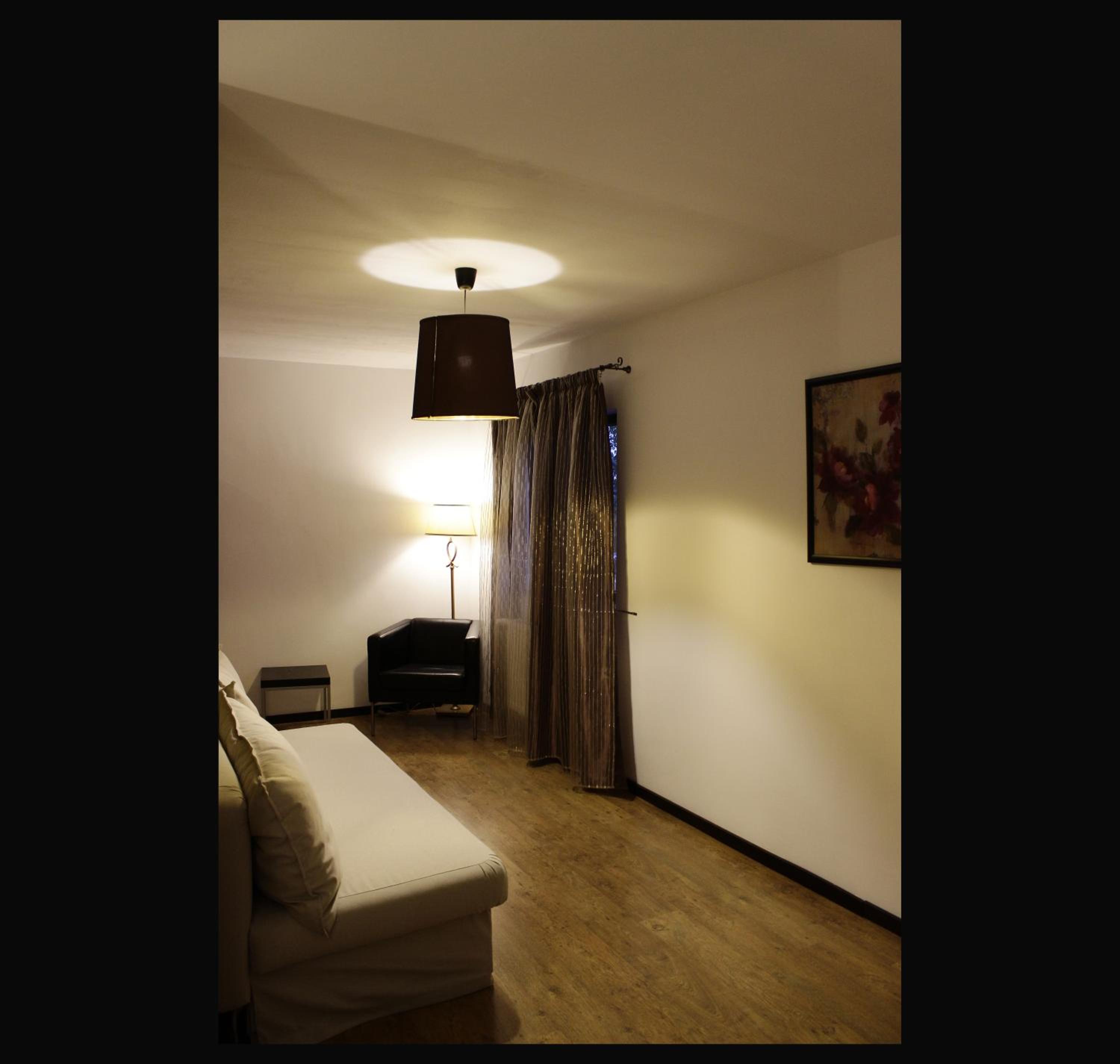 Studio with Sofa Bed - Photo 9