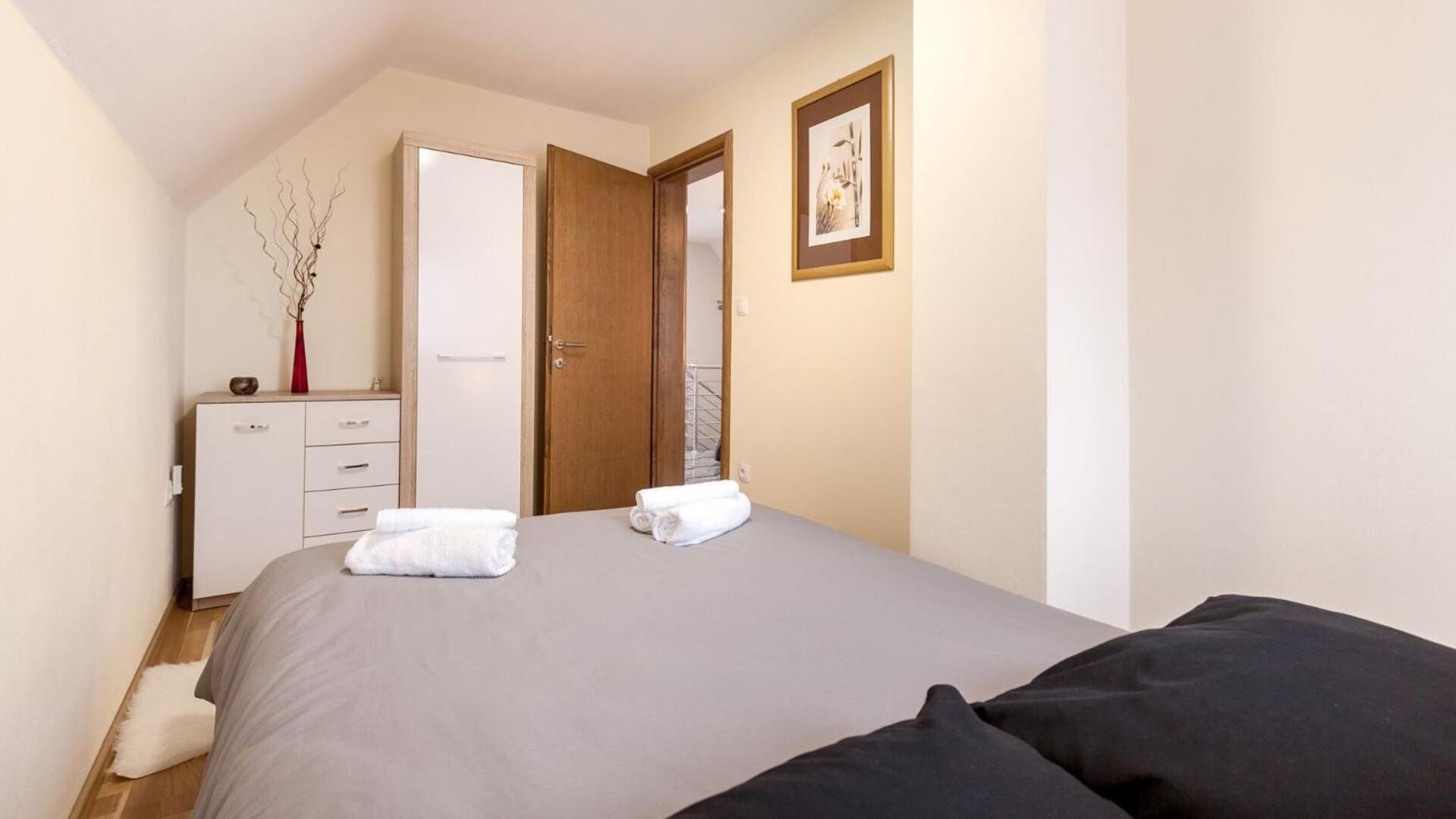 Three-Bedroom Chalet photo 2