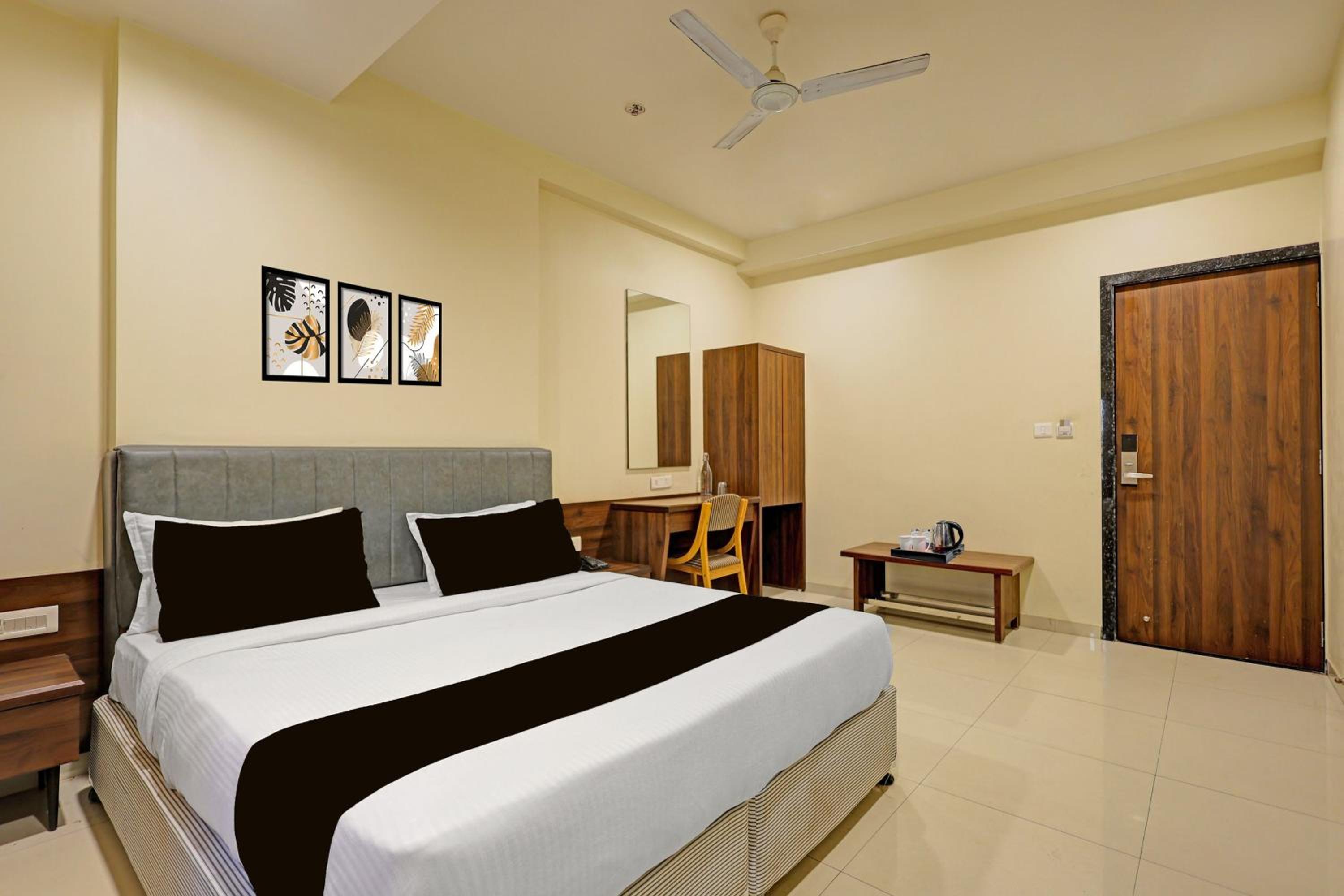 Comfort Triple Room with Shower