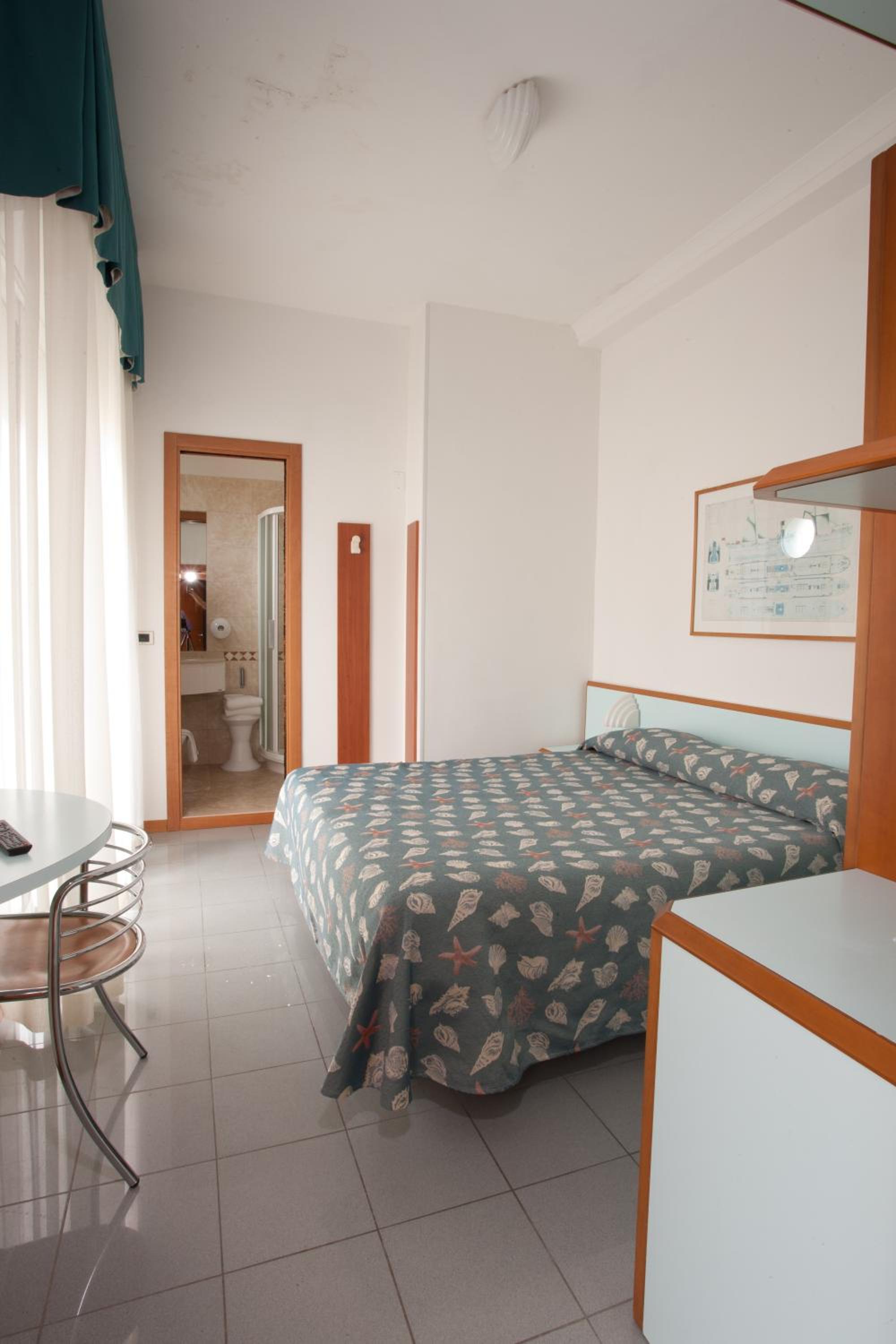 Double Room with Beach Access