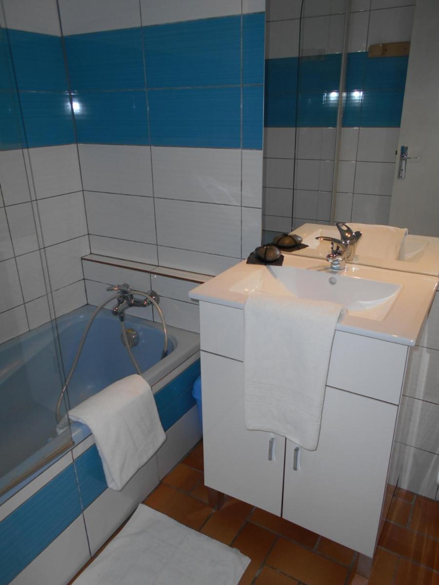 Two-Bedroom Chalet (4 Adults) photo 3