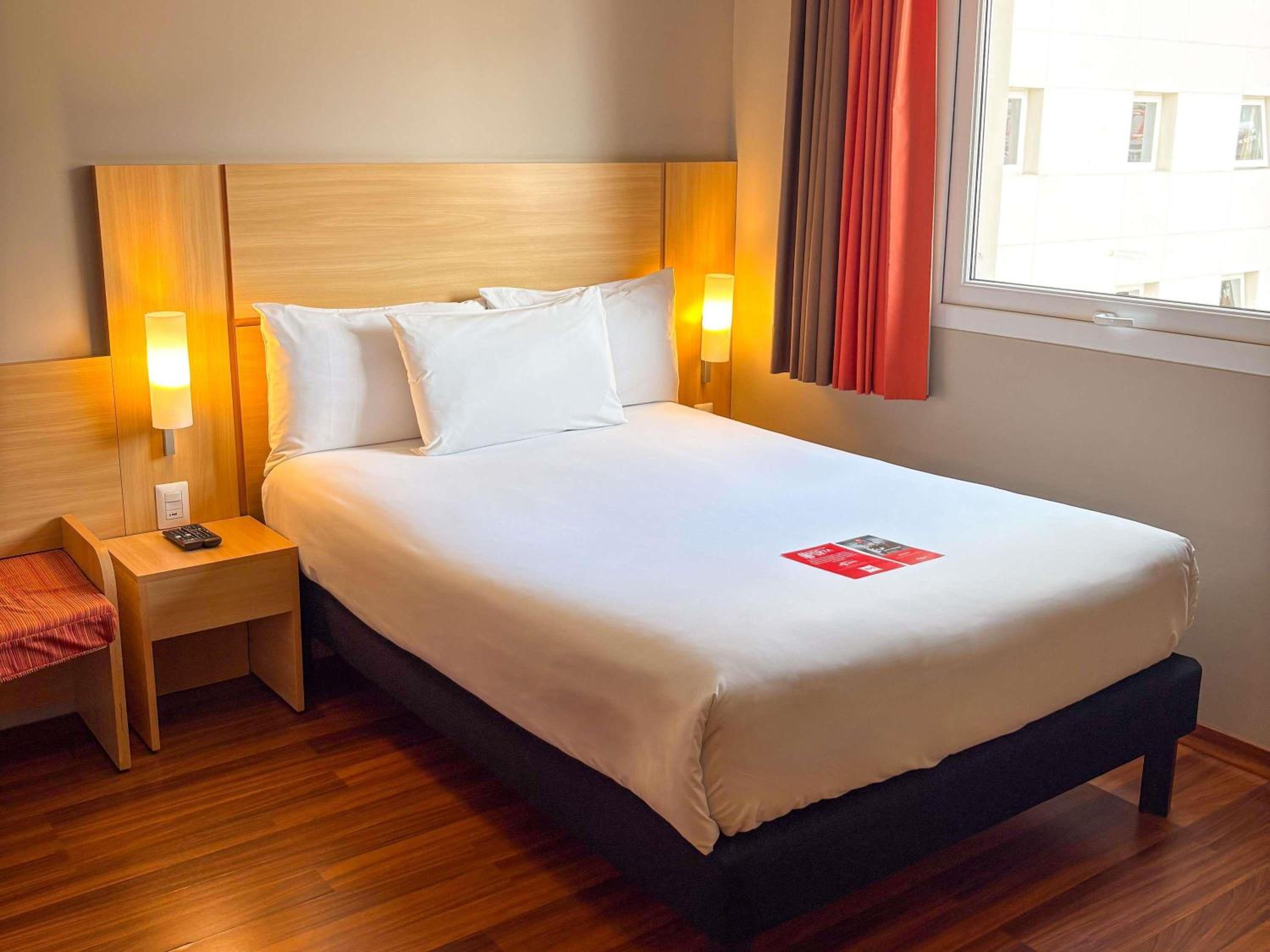 Standard Double Room - Disability Access - Photo 5
