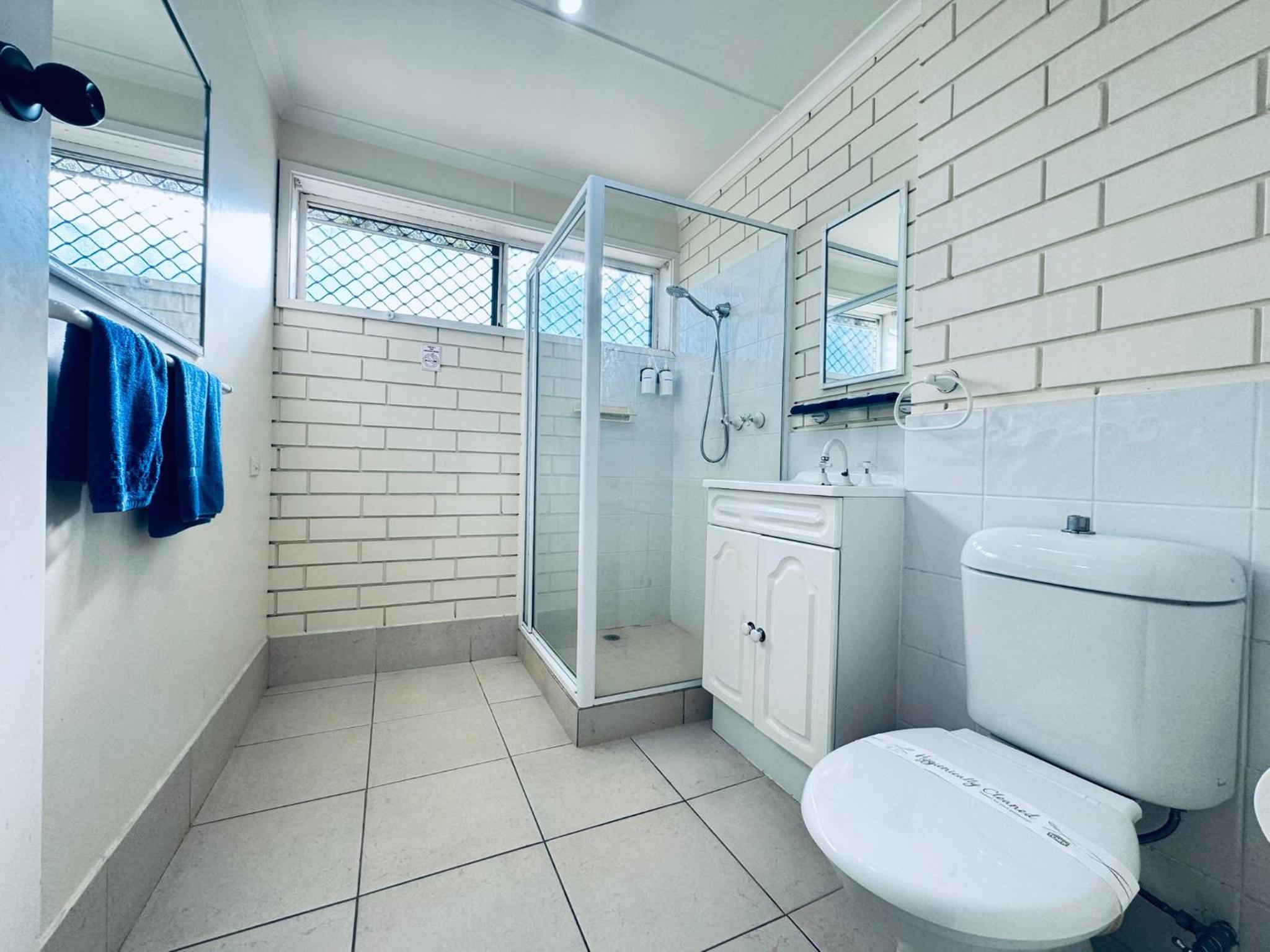 Deluxe Double or Twin Room - Photo 5