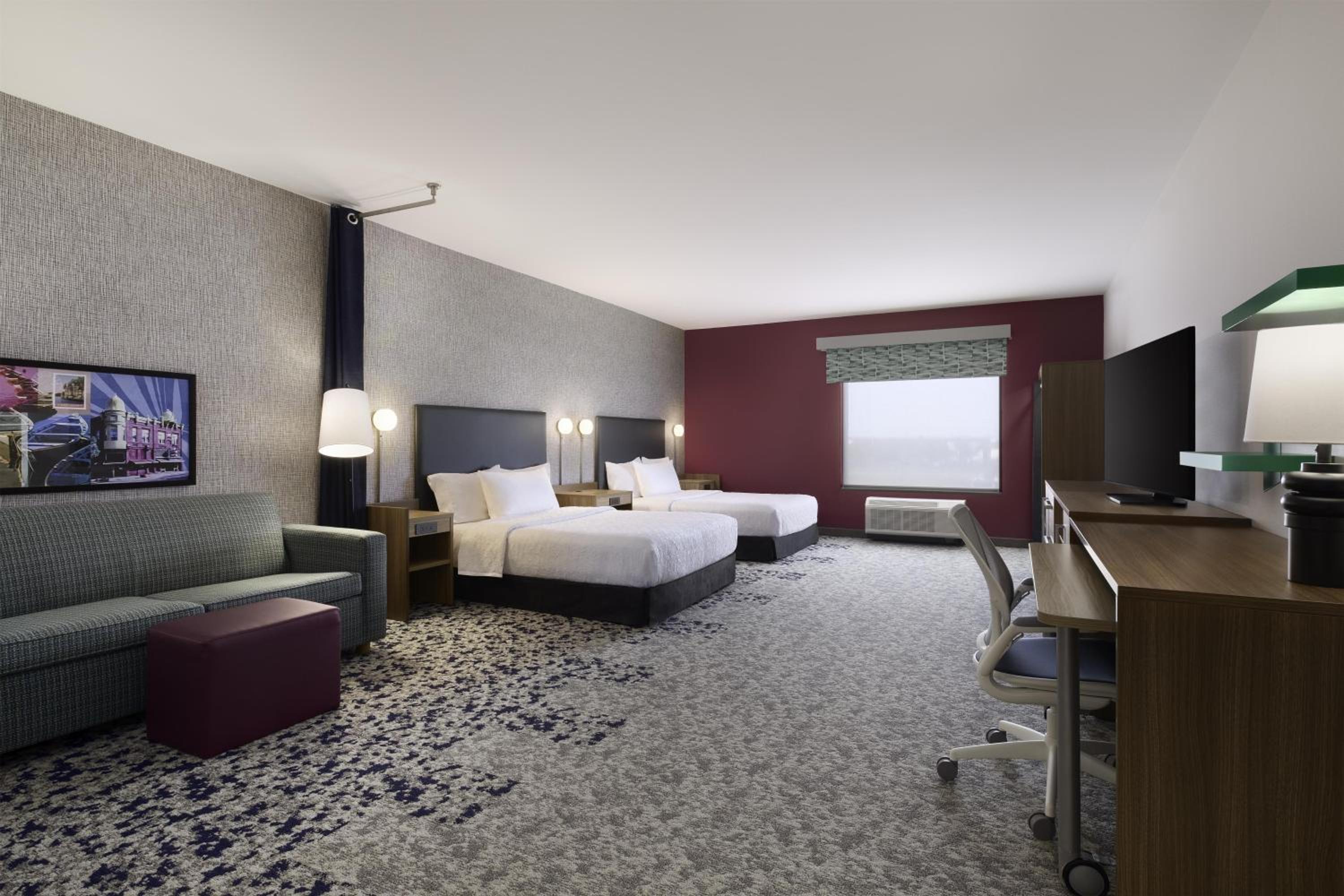 Studio Suite with Two Queen Beds - Photo 2