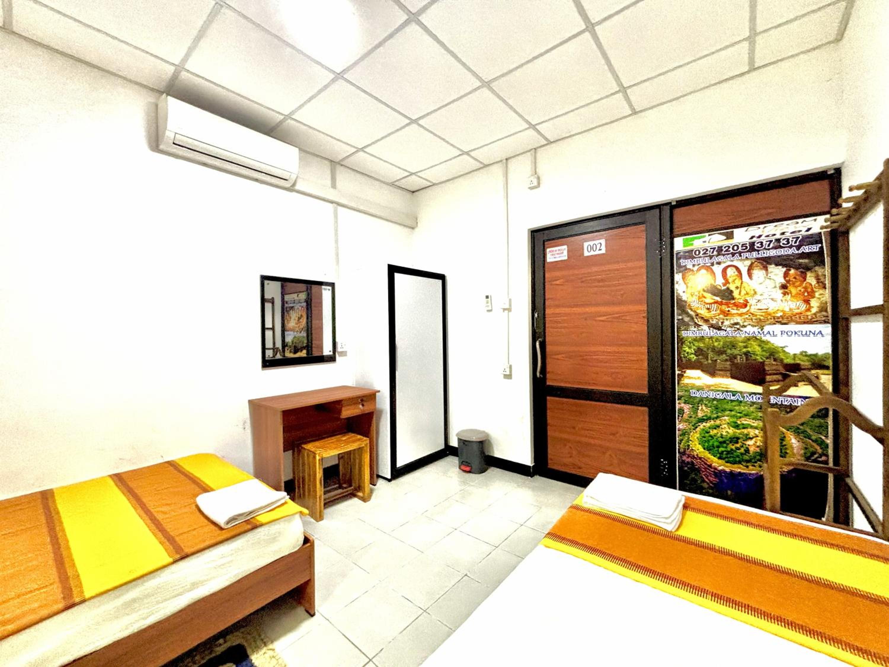 Double Room with Private Bathroom photo 3