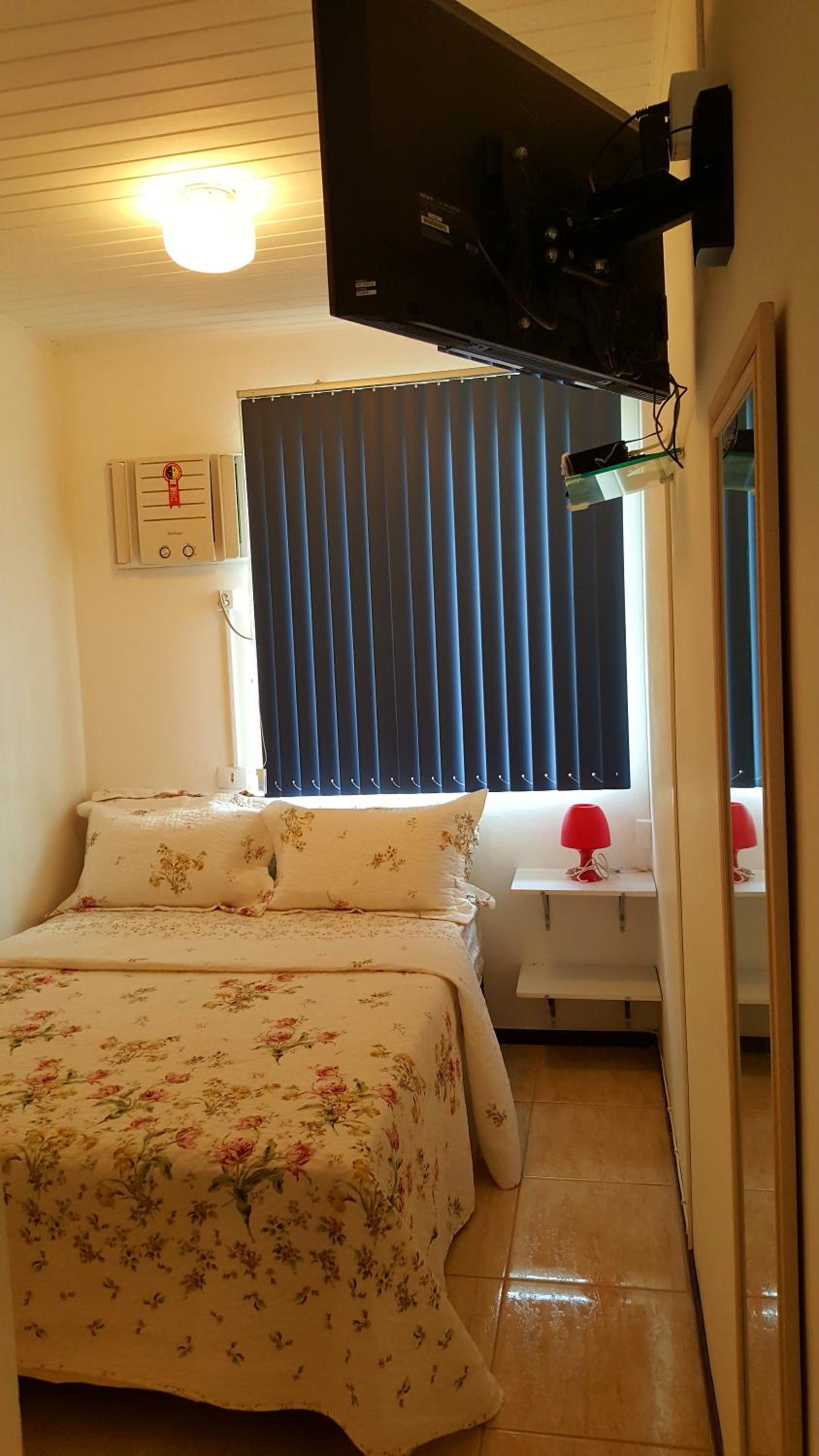 One-Bedroom Apartment - Photo 25