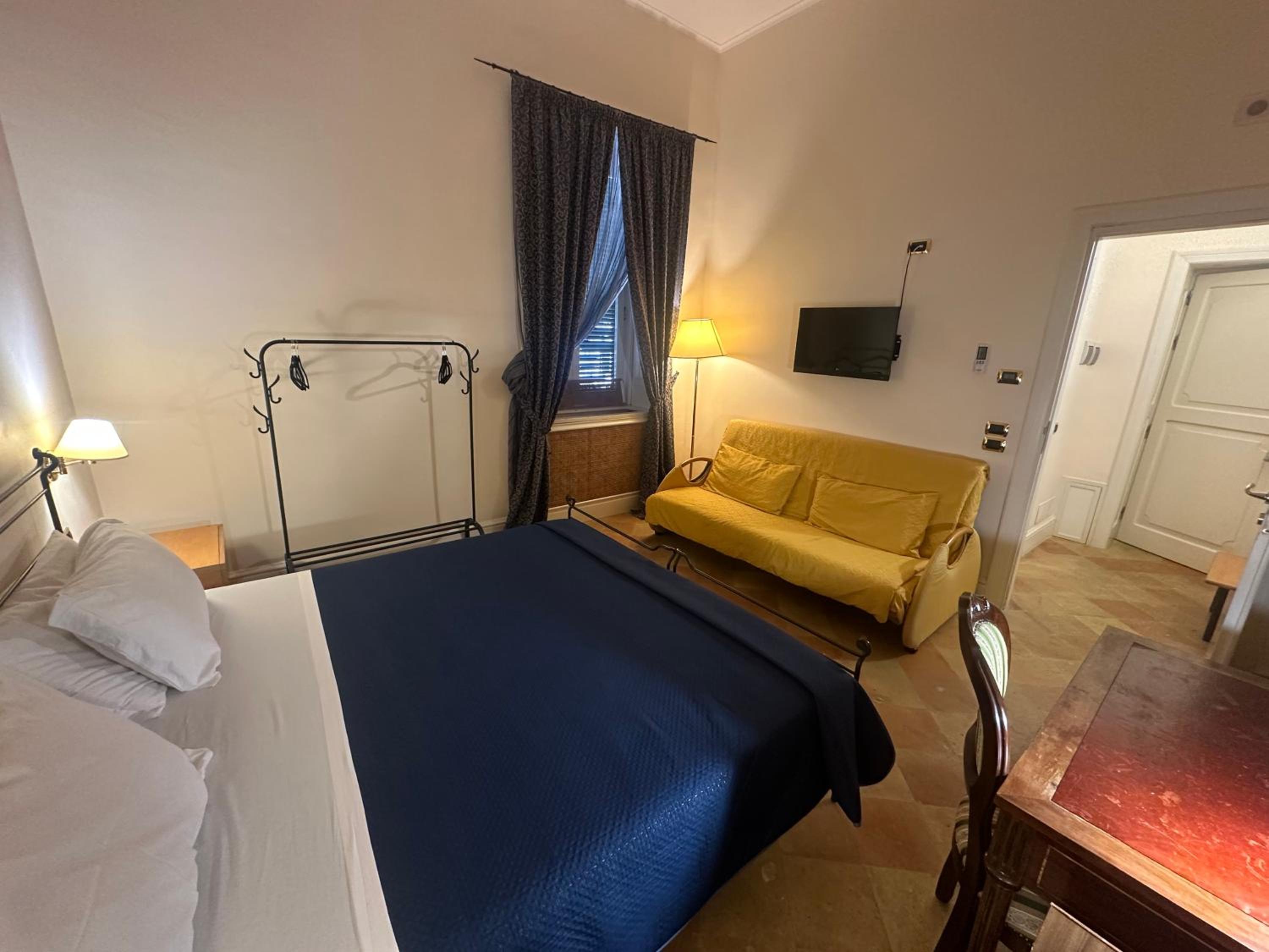 Classic Triple Room photo 3