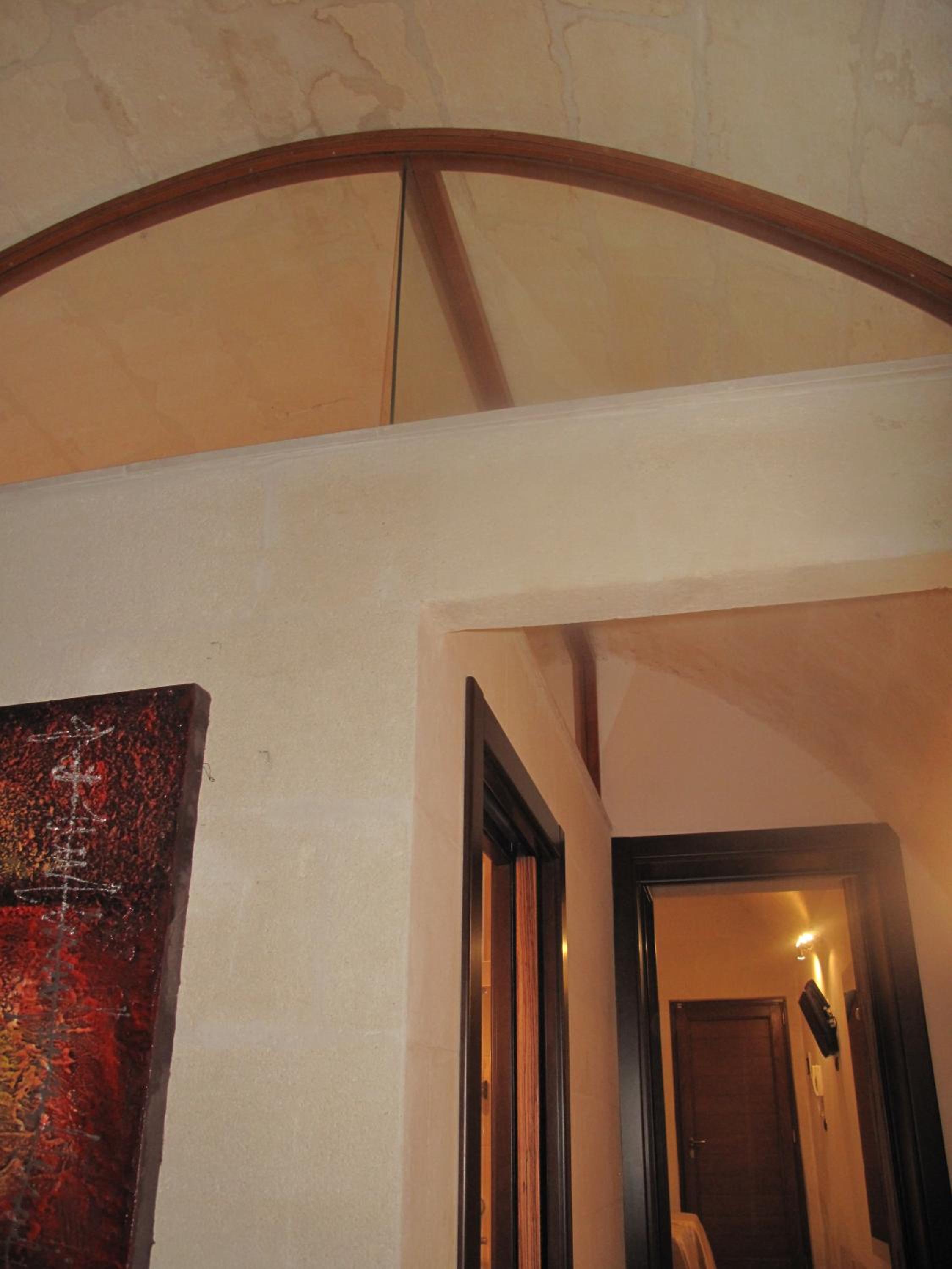 Family Room with Private Bathroom - Photo 2