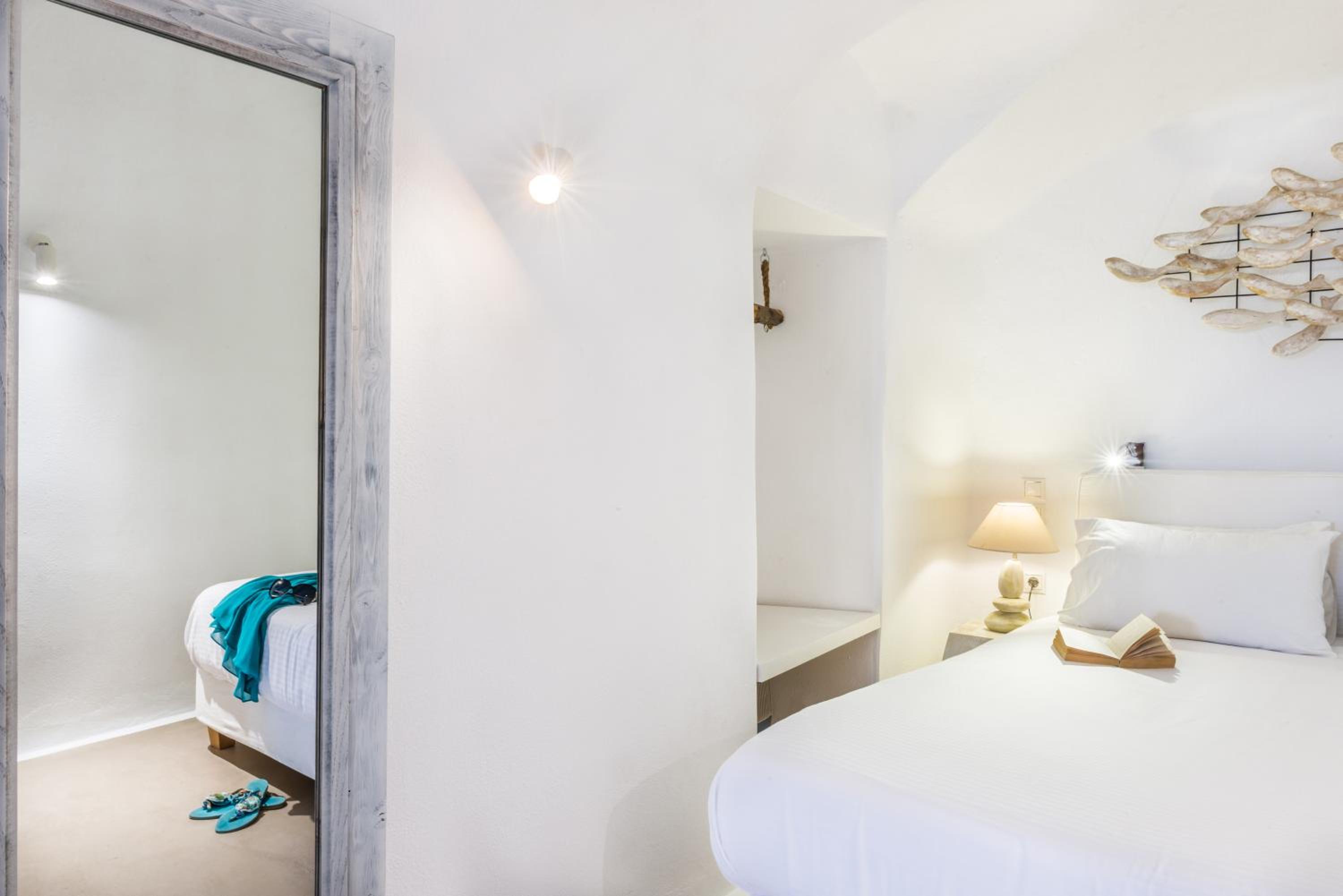 Superior Double Room with Caldera View photo 3