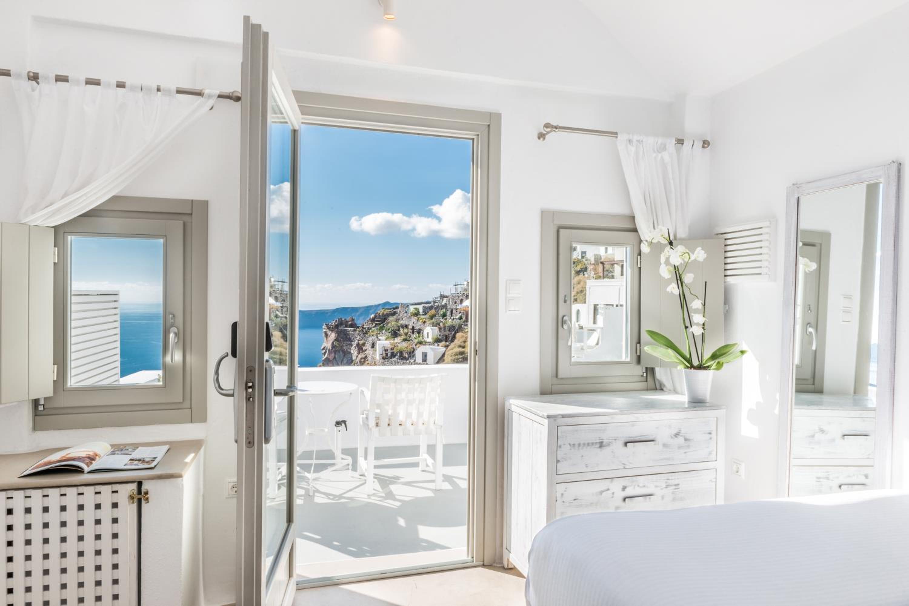 Double Room with Caldera View photo 2