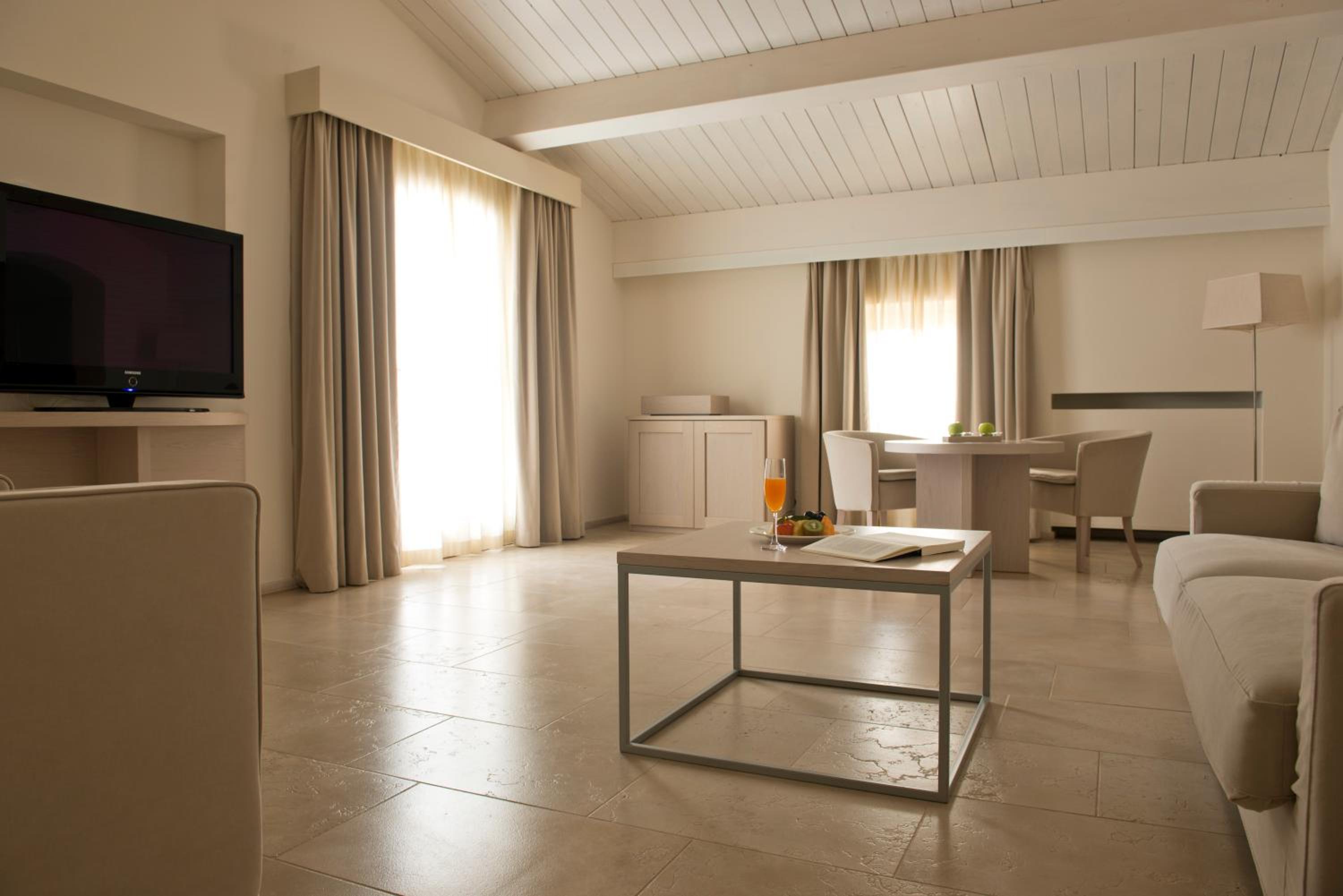 Suite with Terrace photo 2