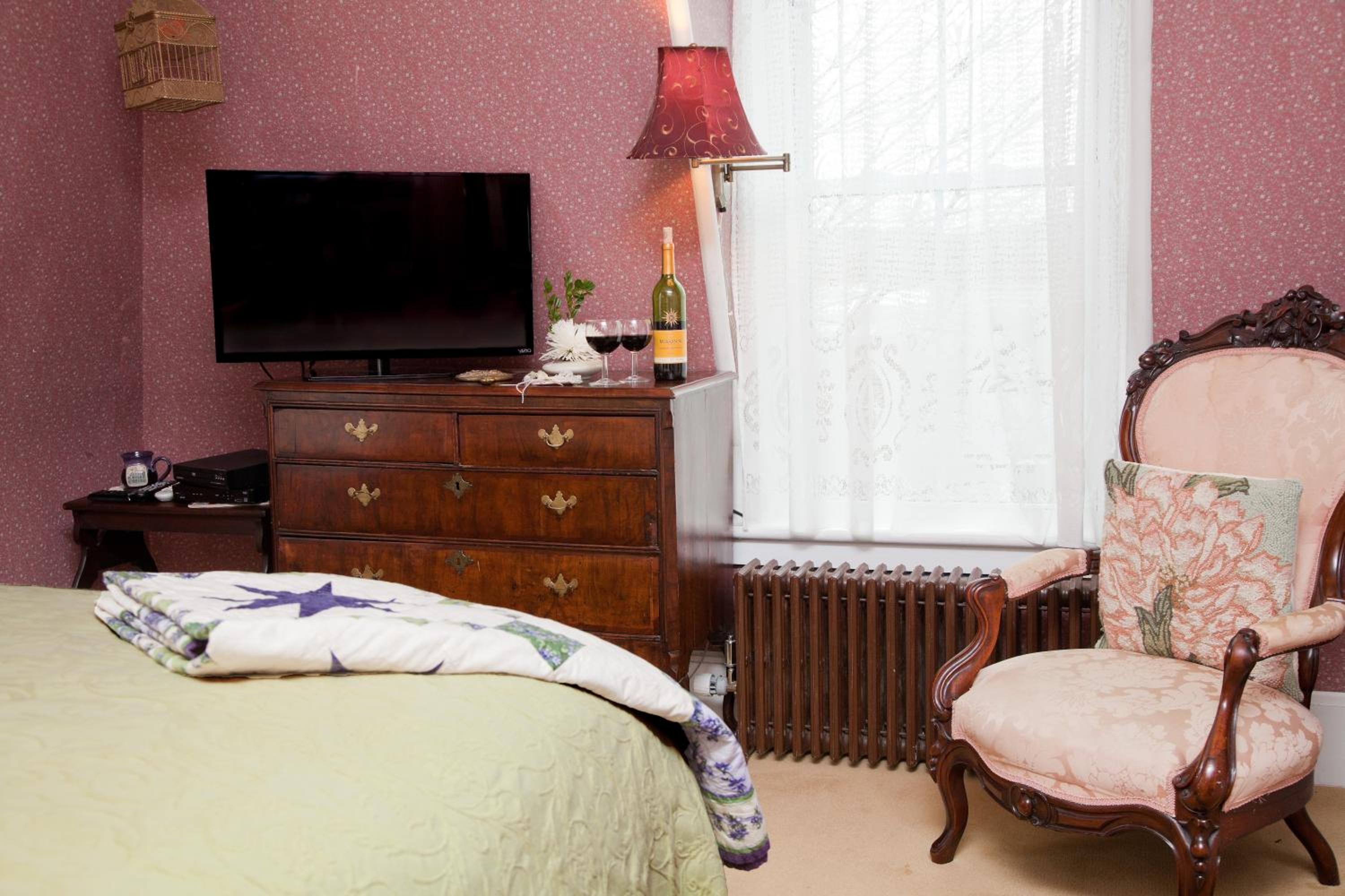 Prince Leopold Queen Room photo 2