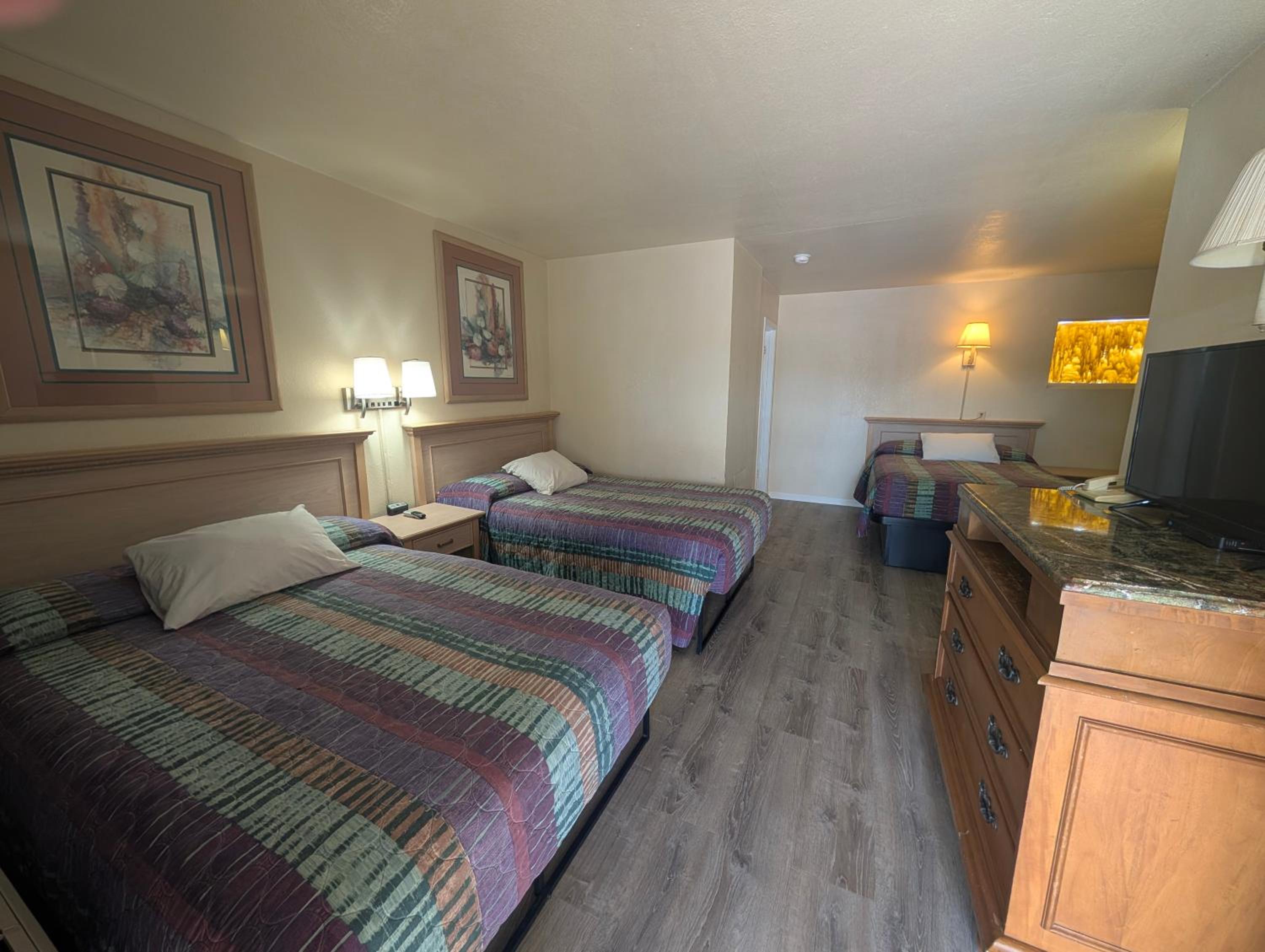 Standard Triple Room photo 1