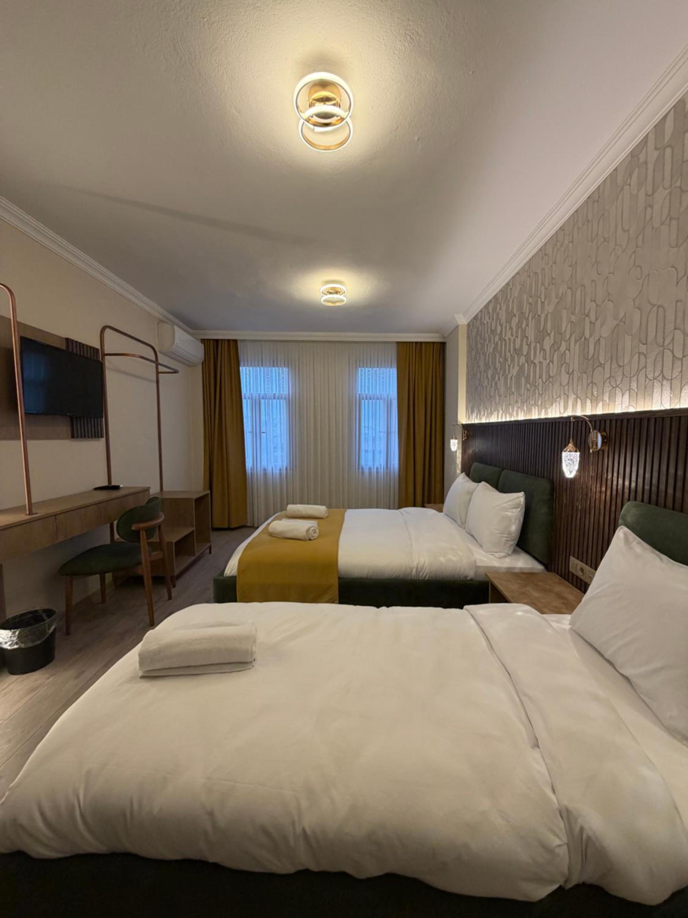 Deluxe Triple Room photo 1