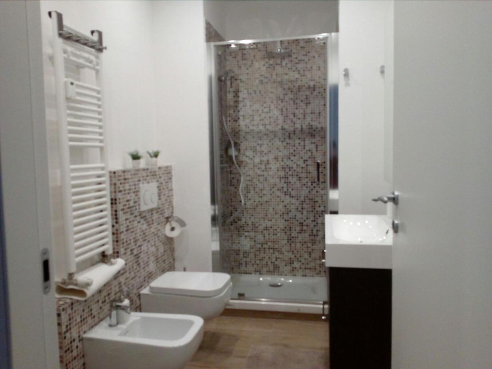 Apartment with Terrace - Photo 4