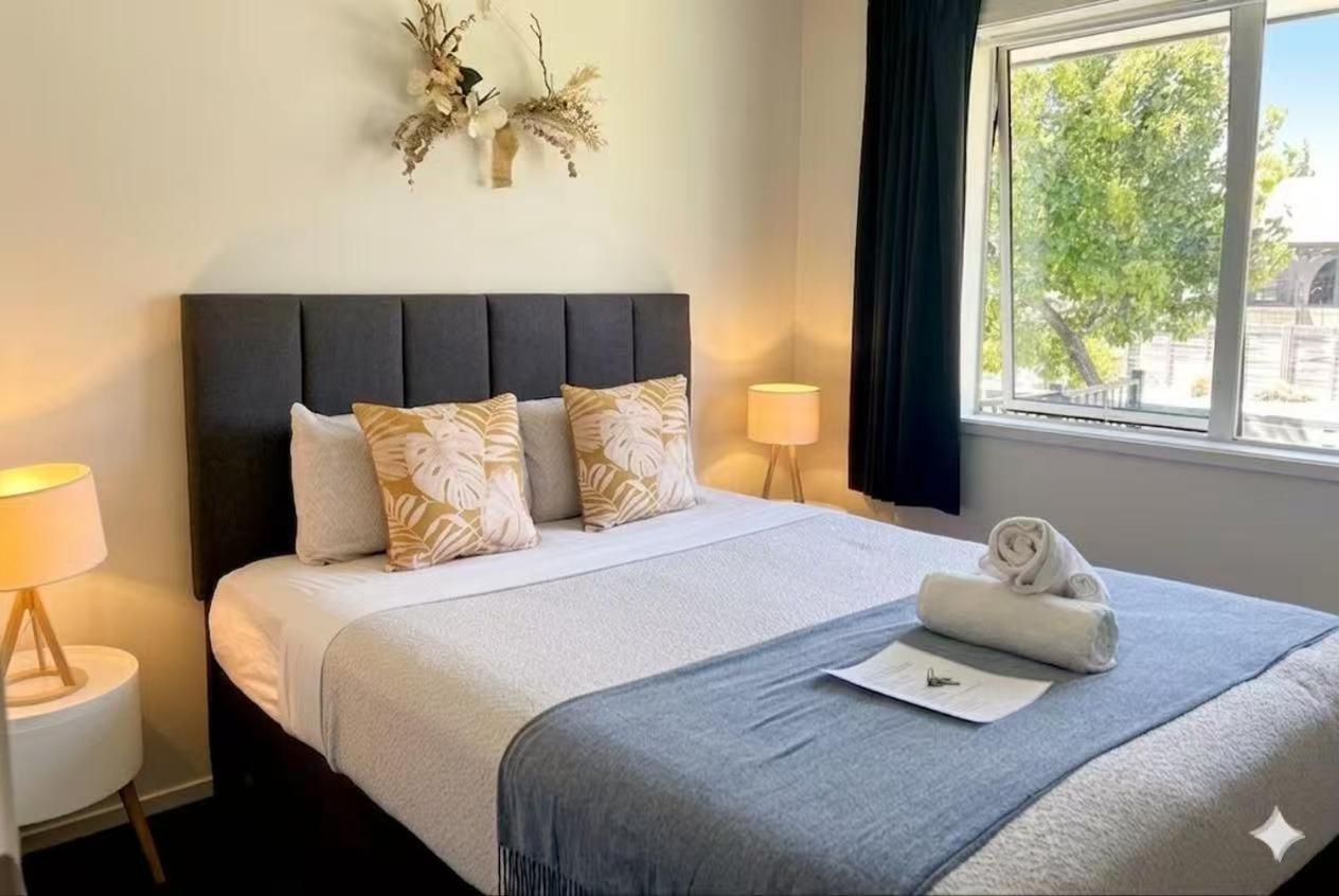 Standard Double Room with Shared Bathroom