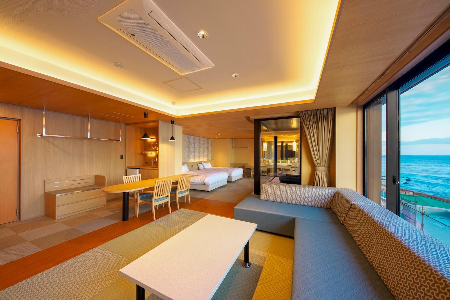 Superior Twin Room with Sea View photo 2