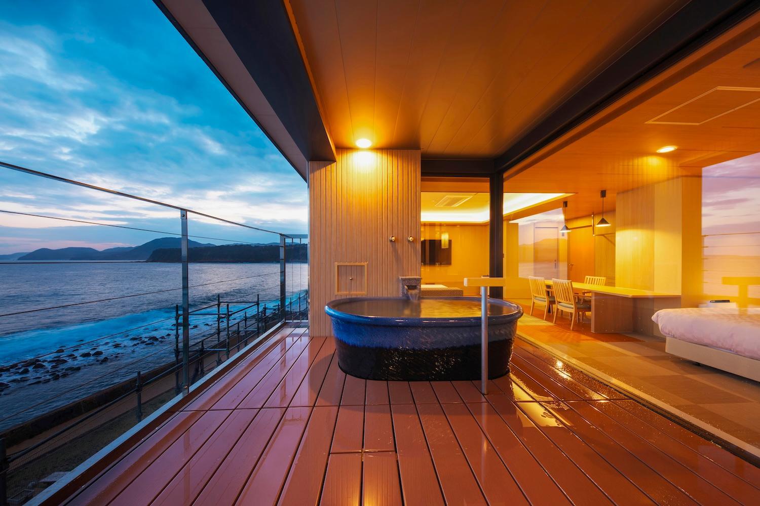 Superior Twin Room with Sea View