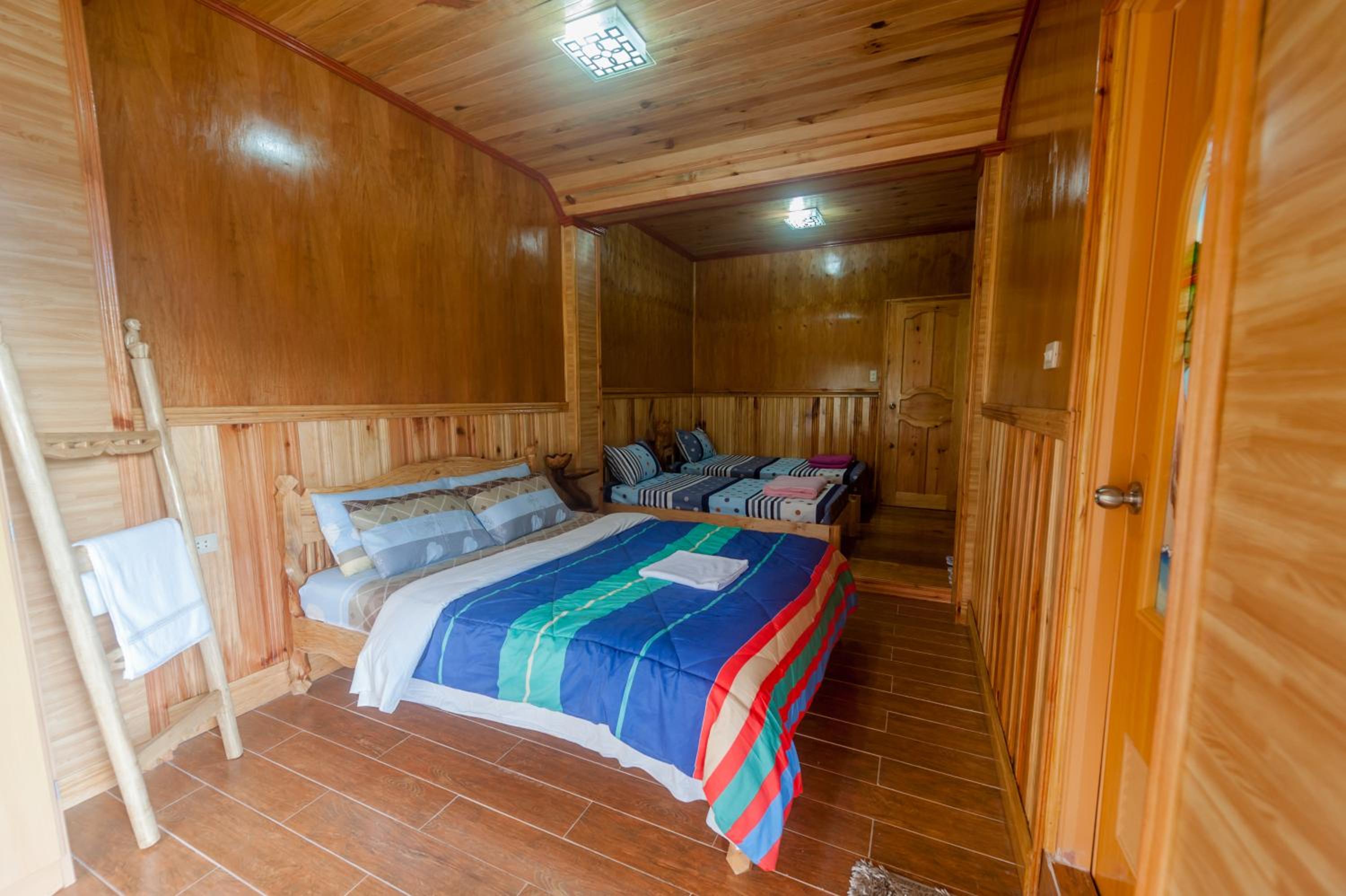 Deluxe Family Suite photo 3