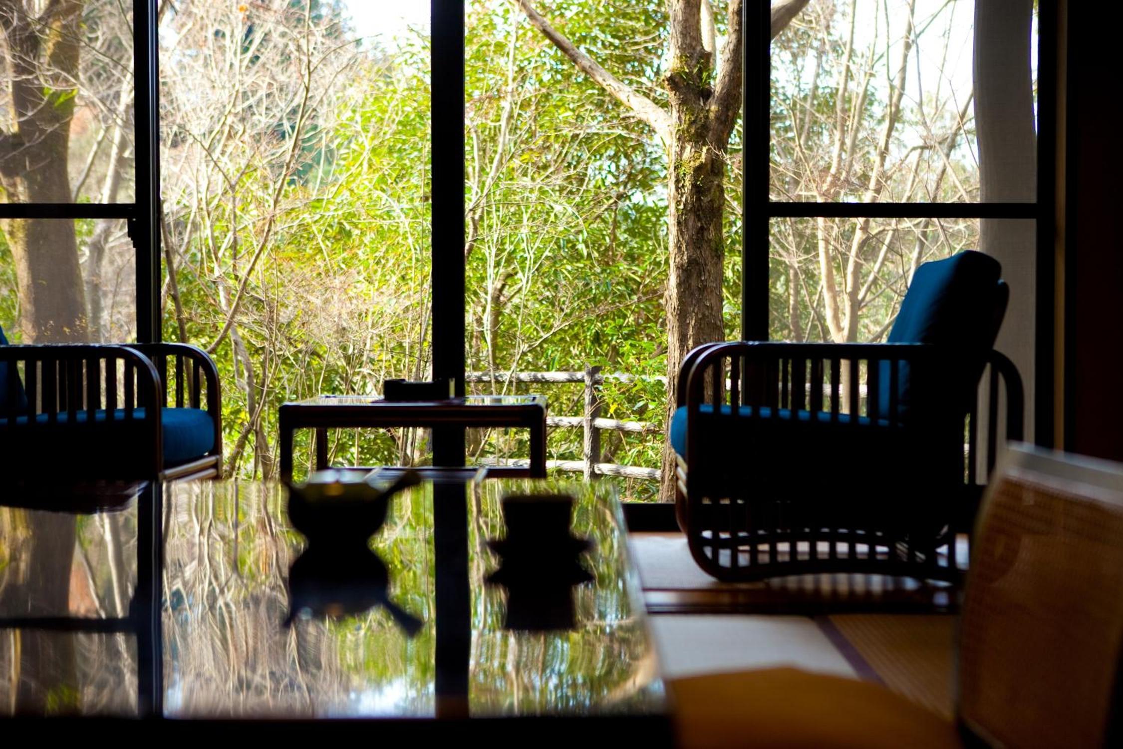 Japanese-Style Standard Room with Shared Bathroom - Photo 2