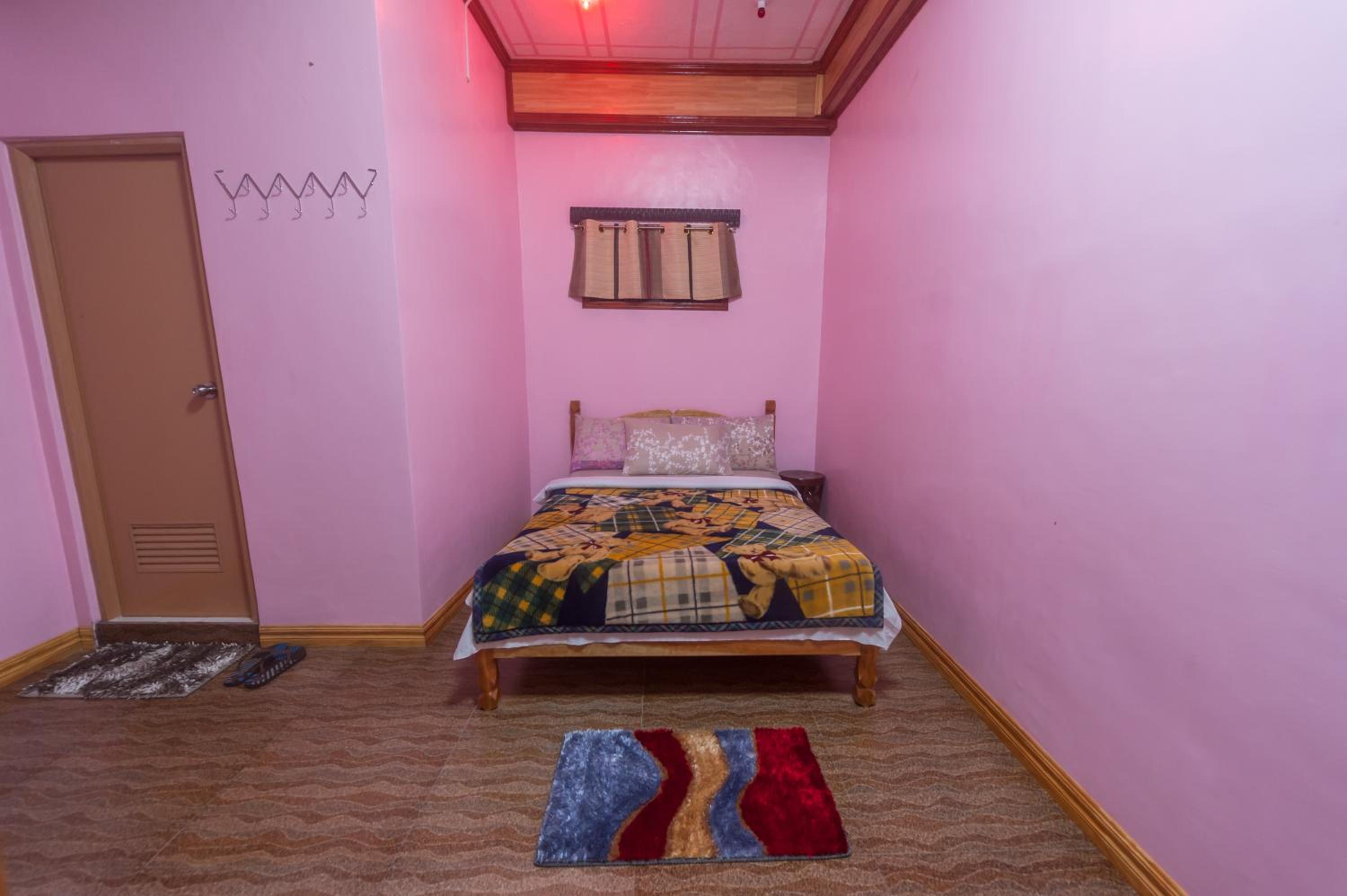 Deluxe Double Room with Shower photo 3