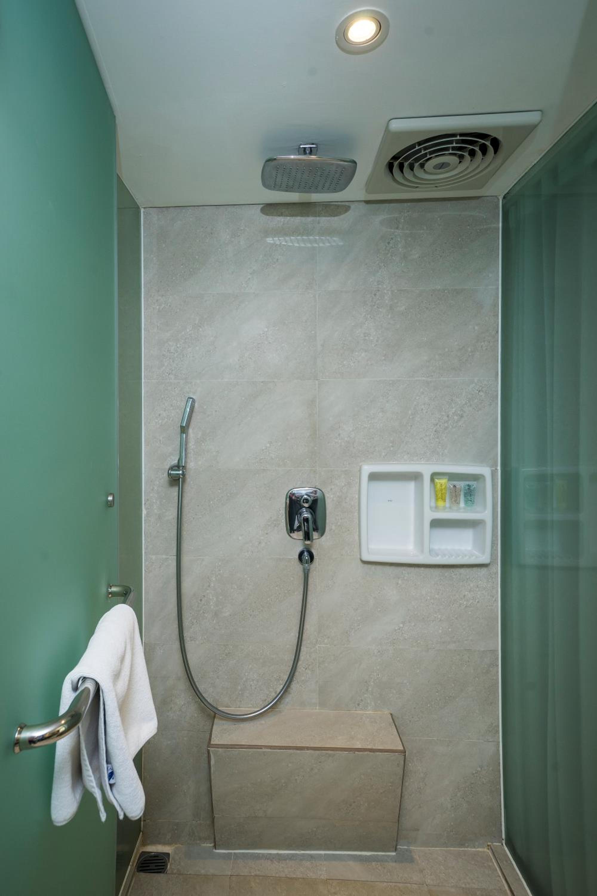 Deluxe Double or Twin Rooms - Photo 18